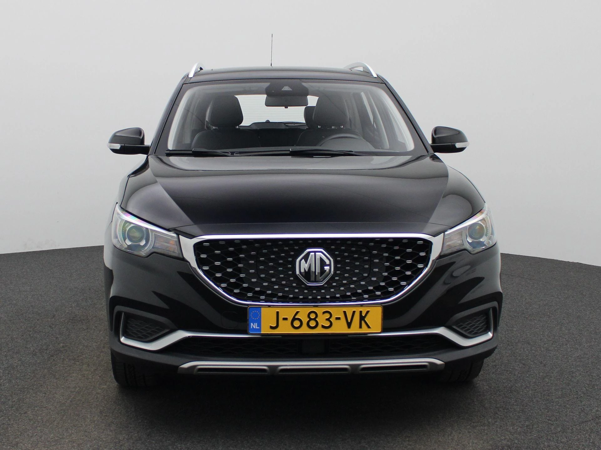 MG-ZS EV-image-2