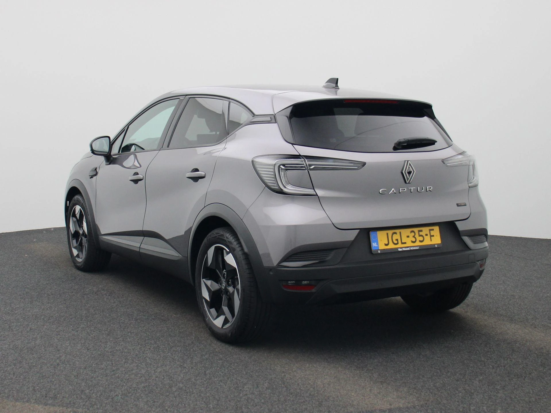 Renault-Captur-image-1