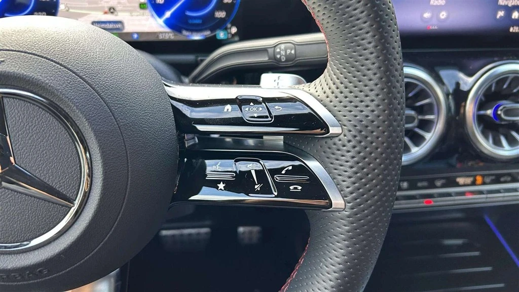 Mercedes-Benz-EQA-image-13