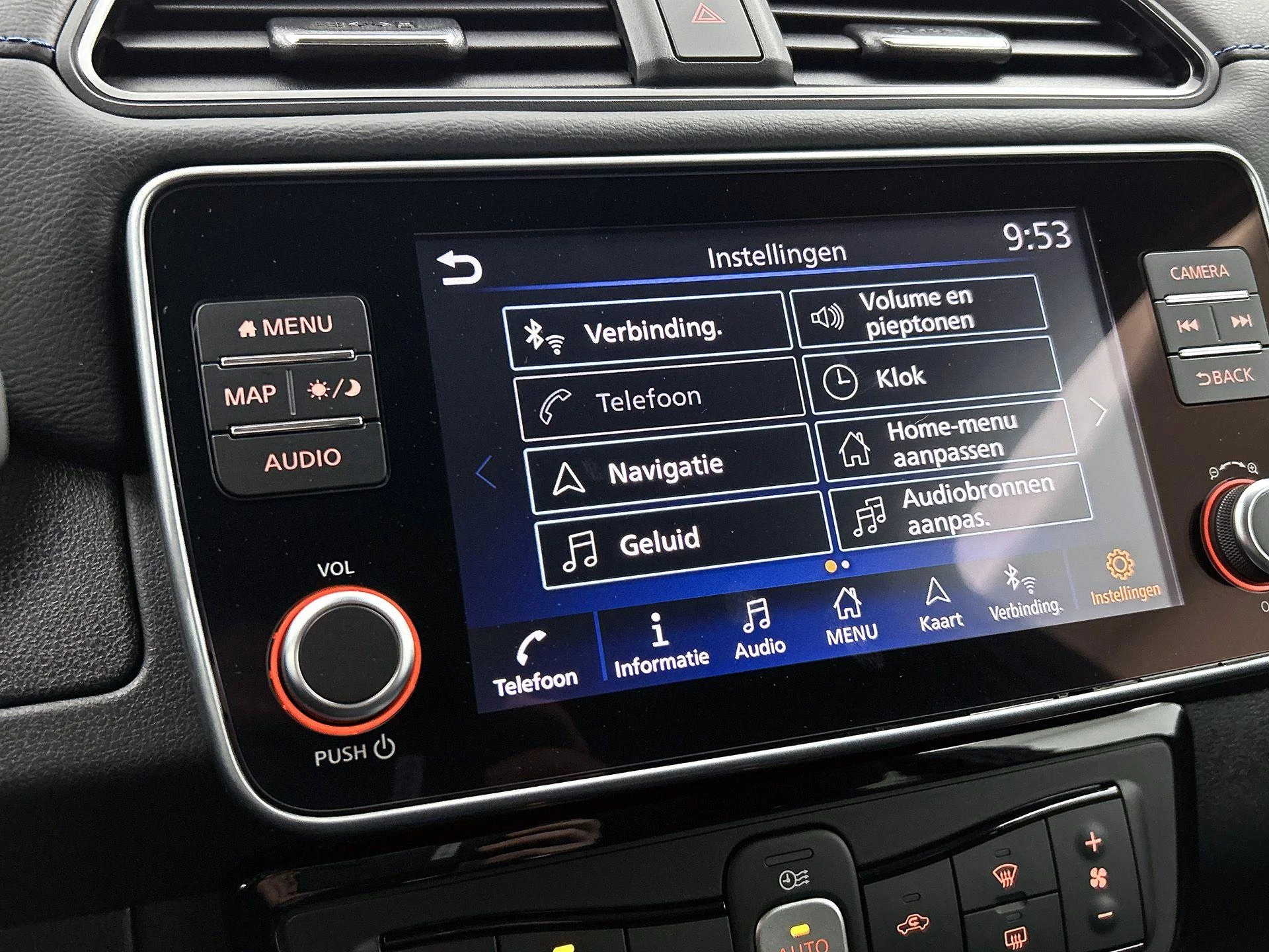 Nissan-Leaf-image-12