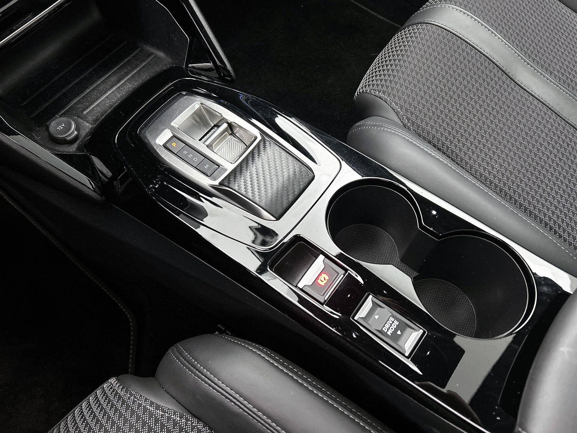 Peugeot-208-image-29