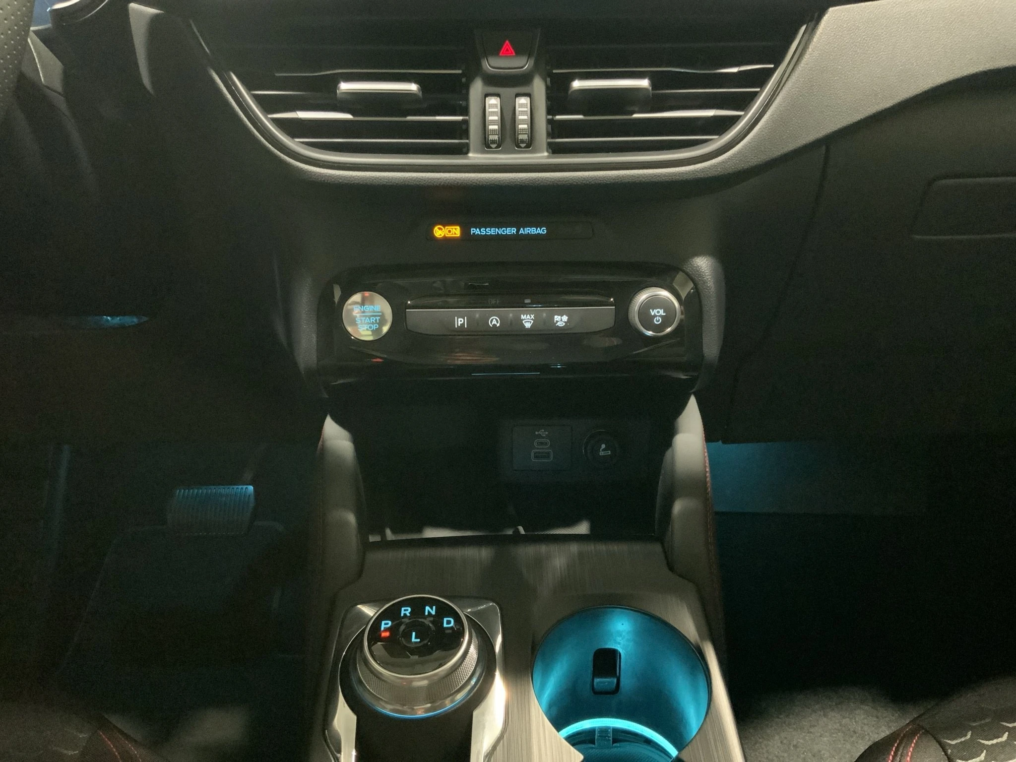 Ford-Kuga-image-13