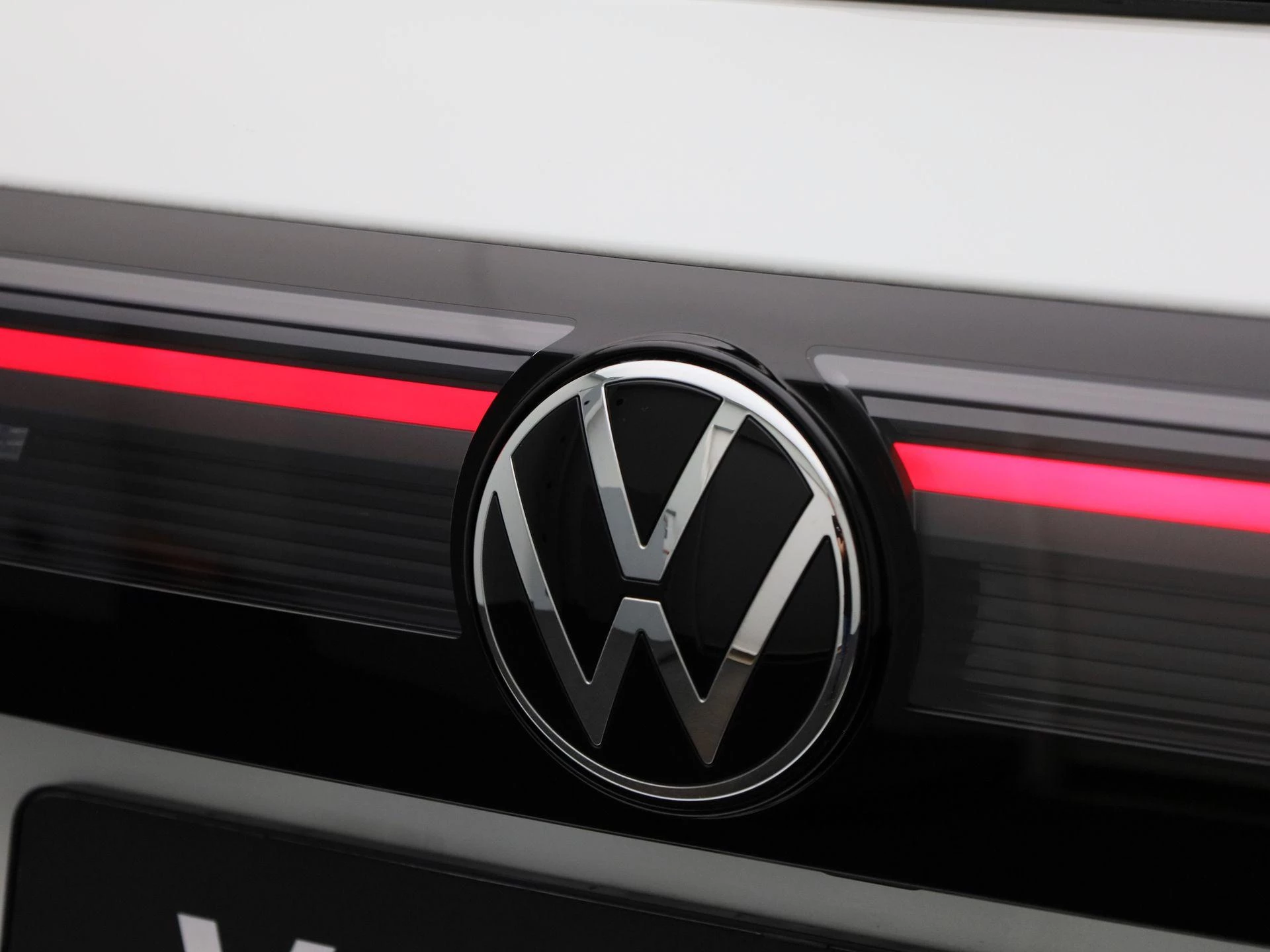 Volkswagen Tiguan 1.5 eHybrid R-Line Edition 272 PK |