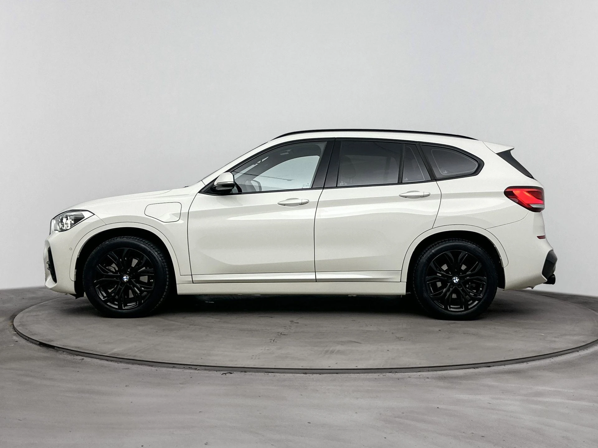 BMW-X1-image-1