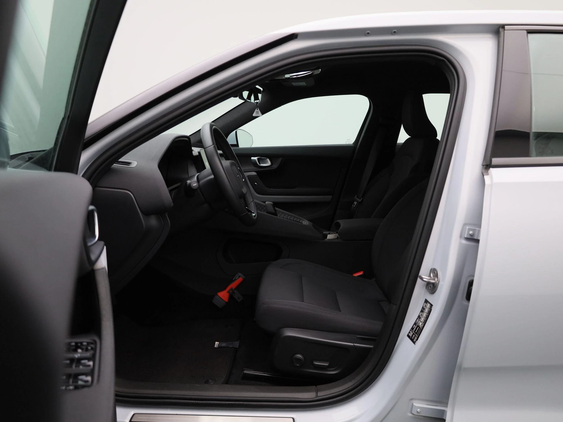 Polestar-2-image-8