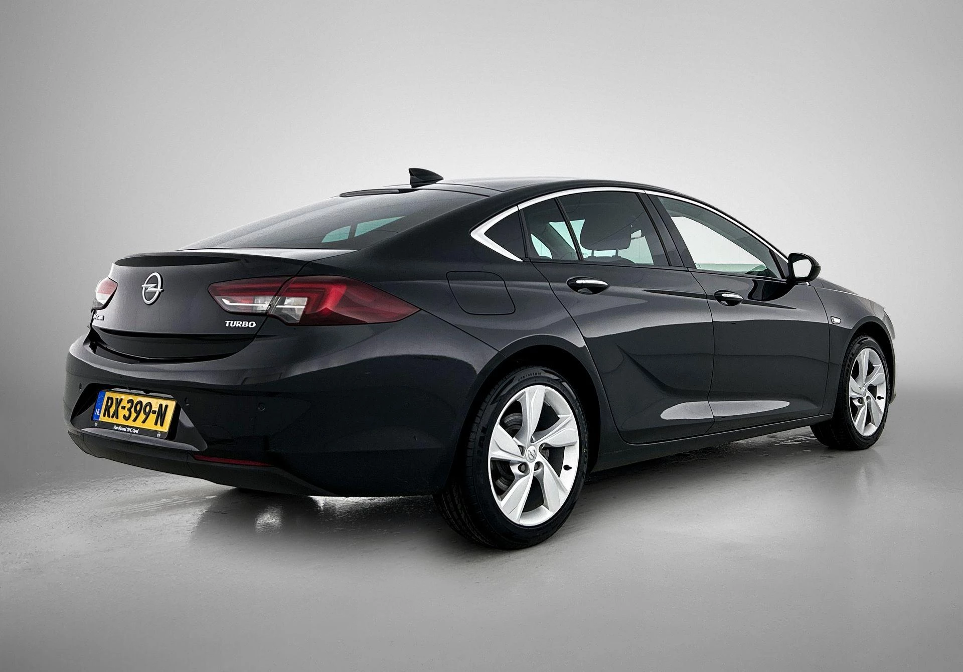 Opel-Insignia-image-3