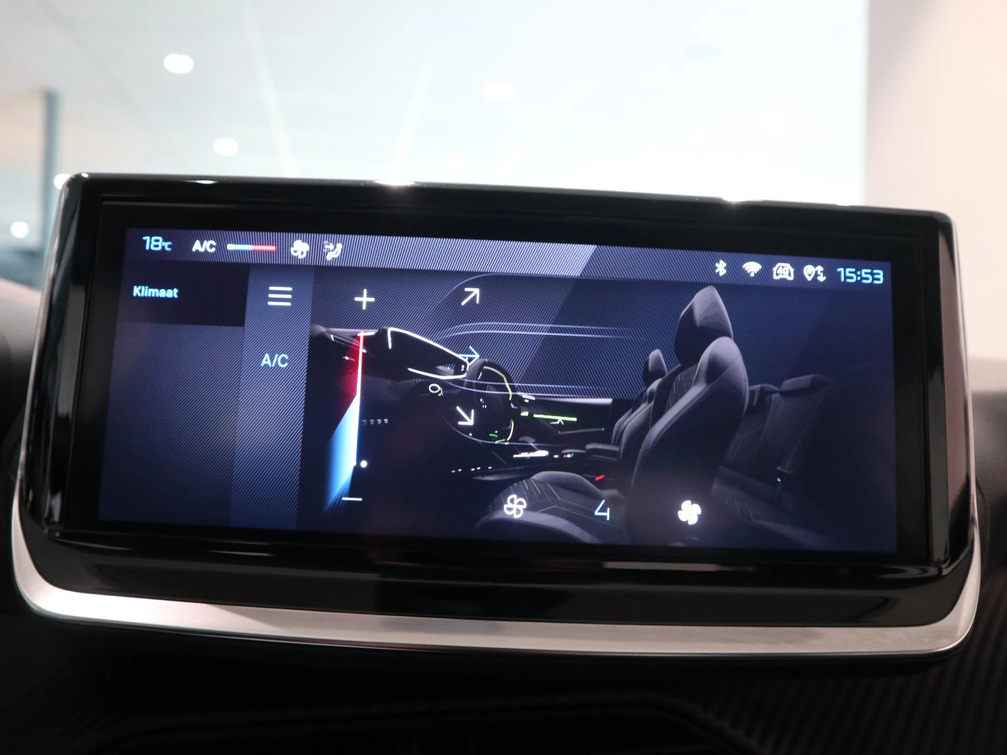Peugeot-208-image-17
