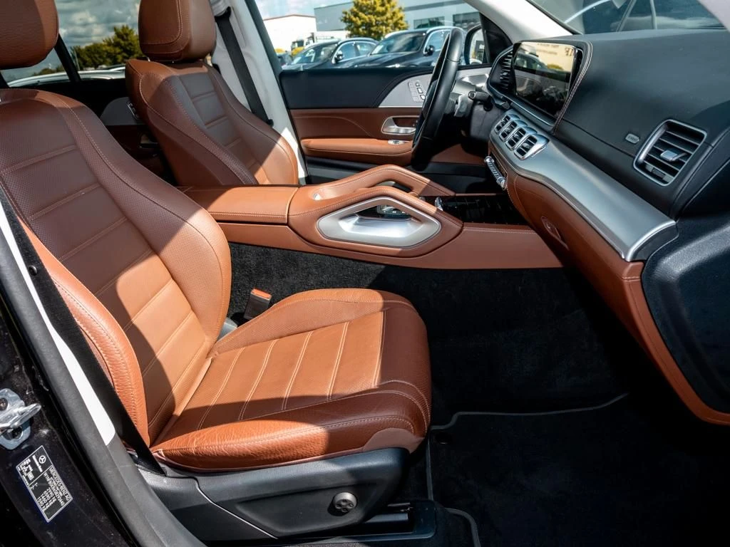 Mercedes-Benz-GLE 300 d-image-11