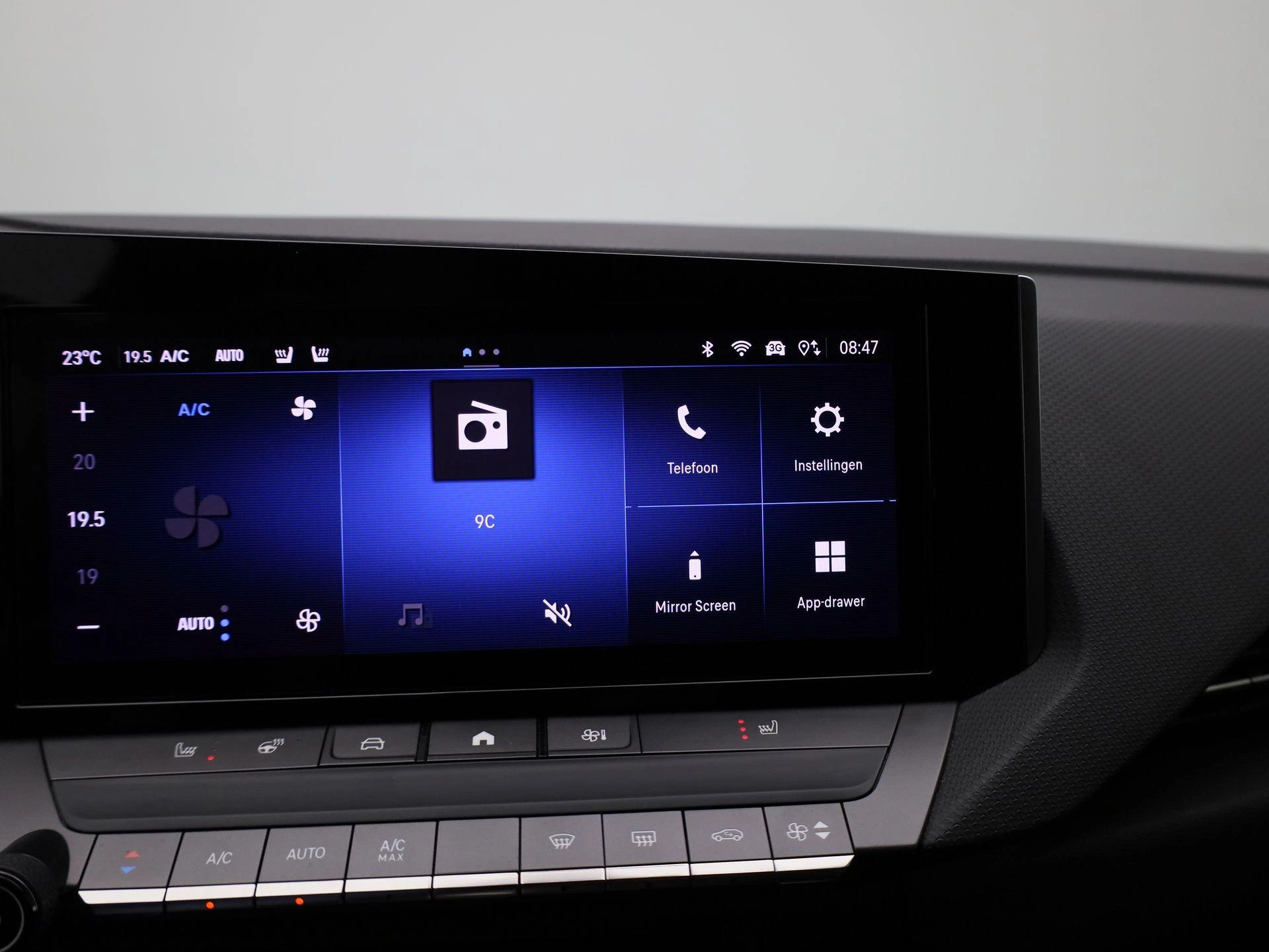 Opel-Astra-image-13