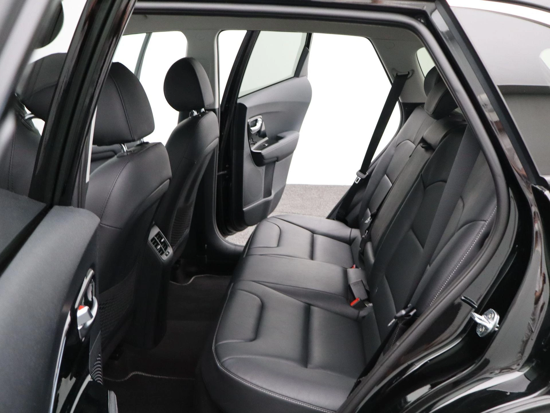 Kia-Niro-image-11