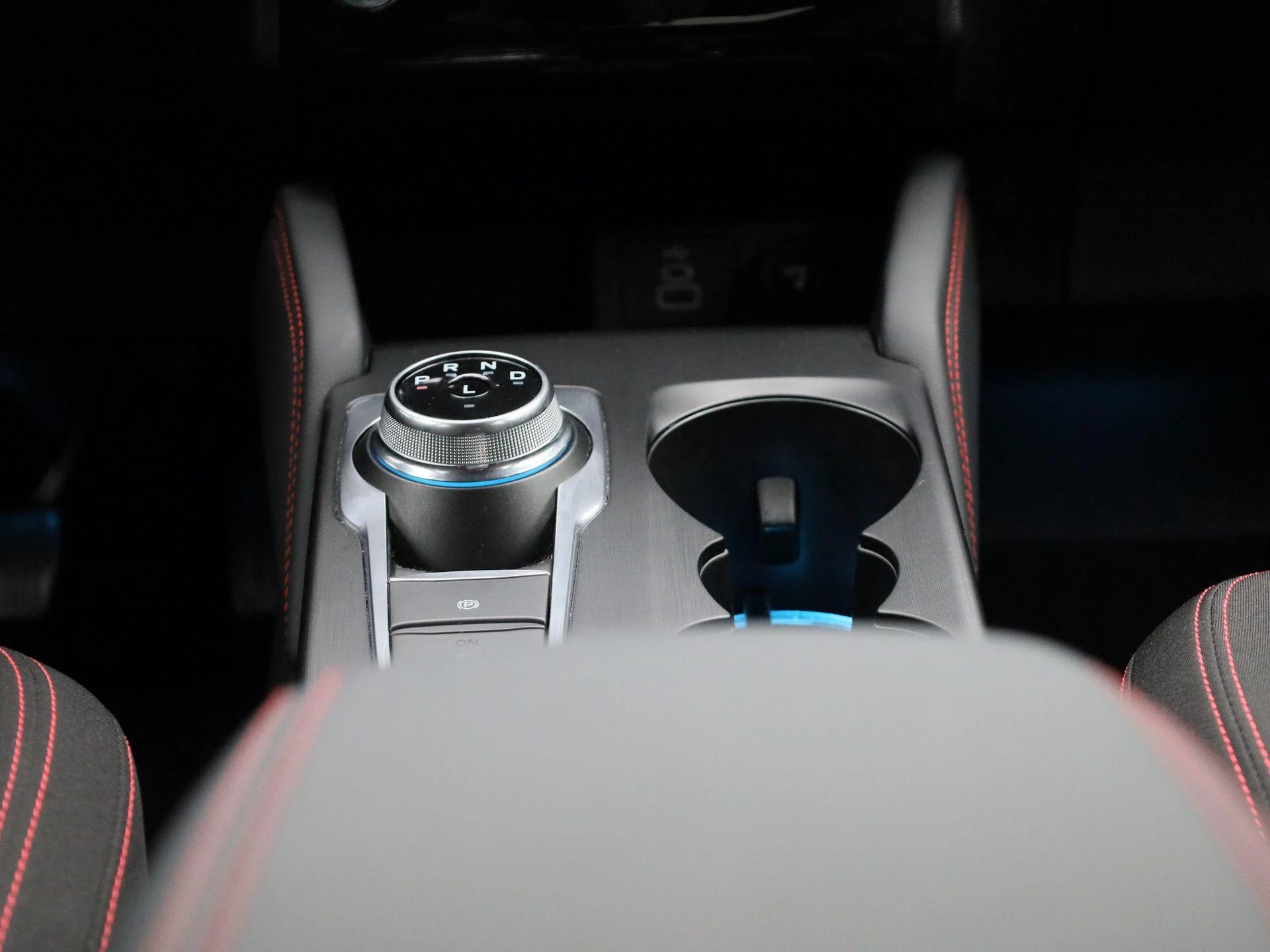 Ford-Kuga-image-9
