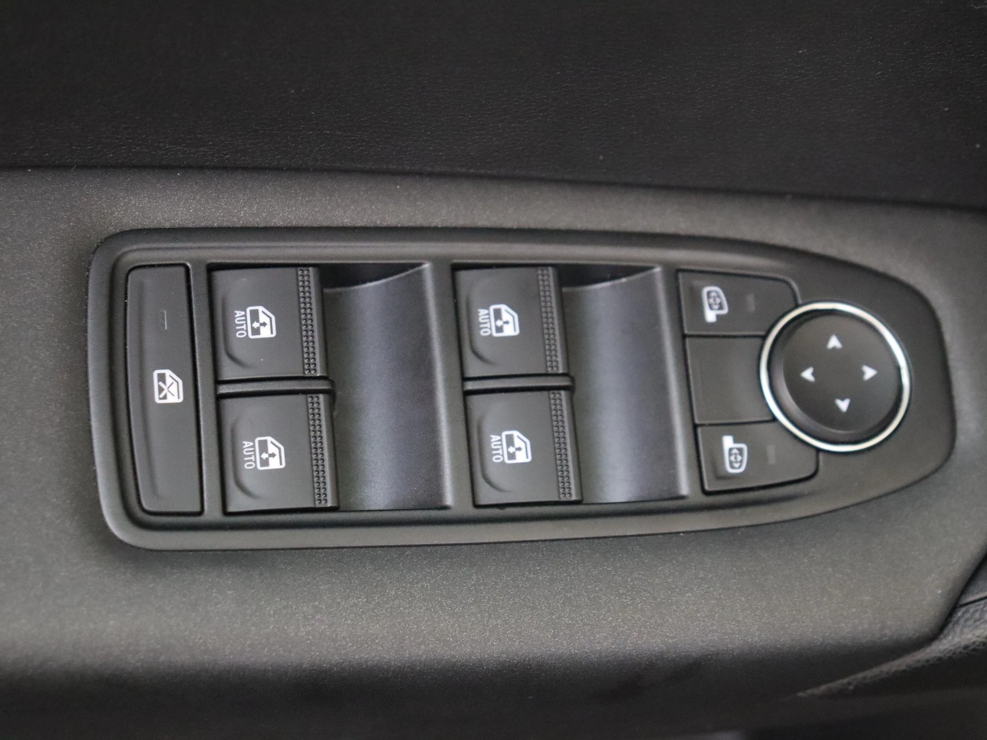 Renault-Captur-image-22