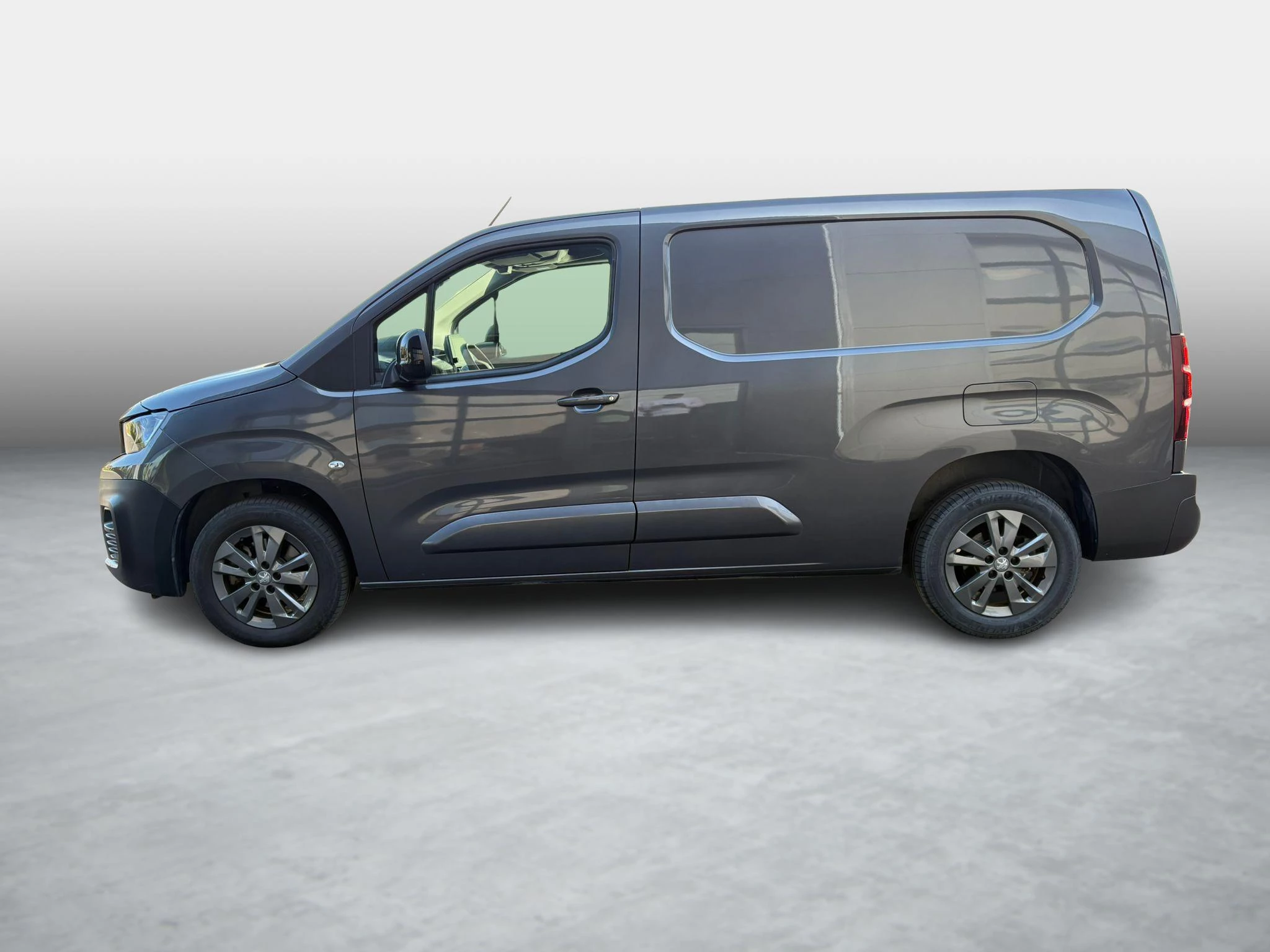 Peugeot Partner 1.5 BlueHDi 96kW L1 EAT8 Allure