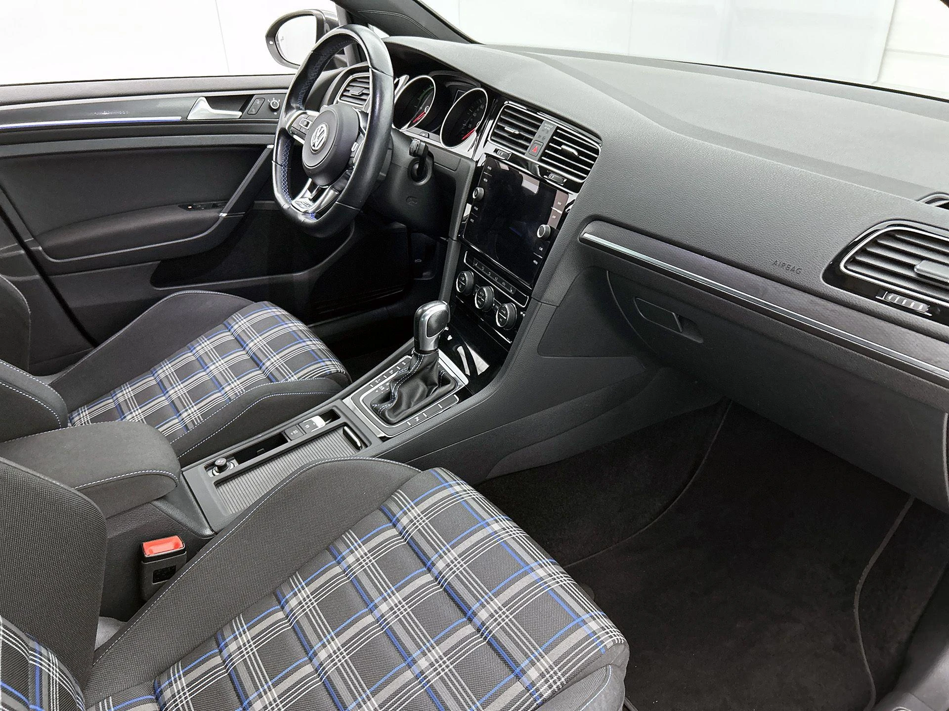 Volkswagen Golf 1.4 TSI PHEV