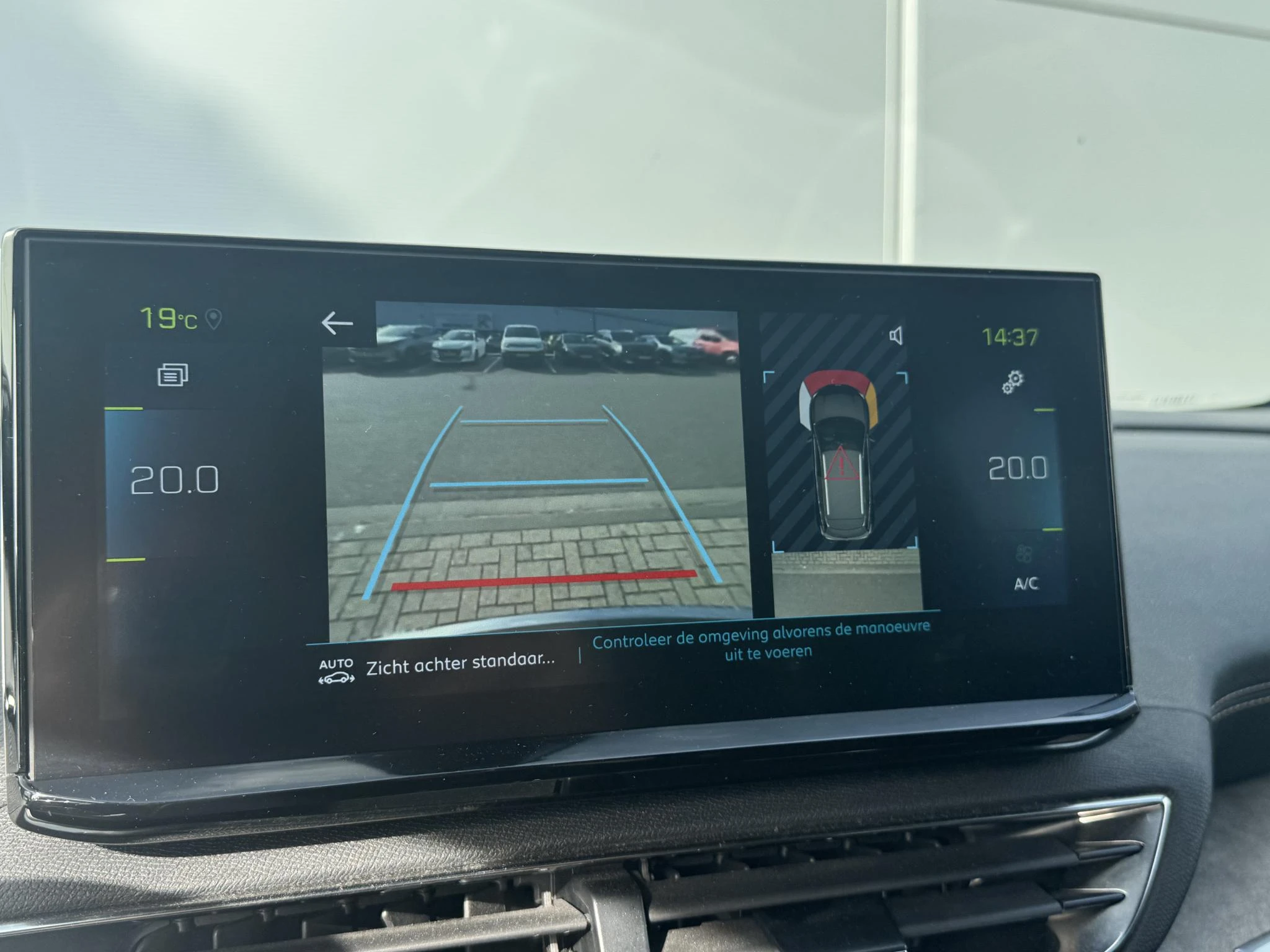 Peugeot-3008-image-24
