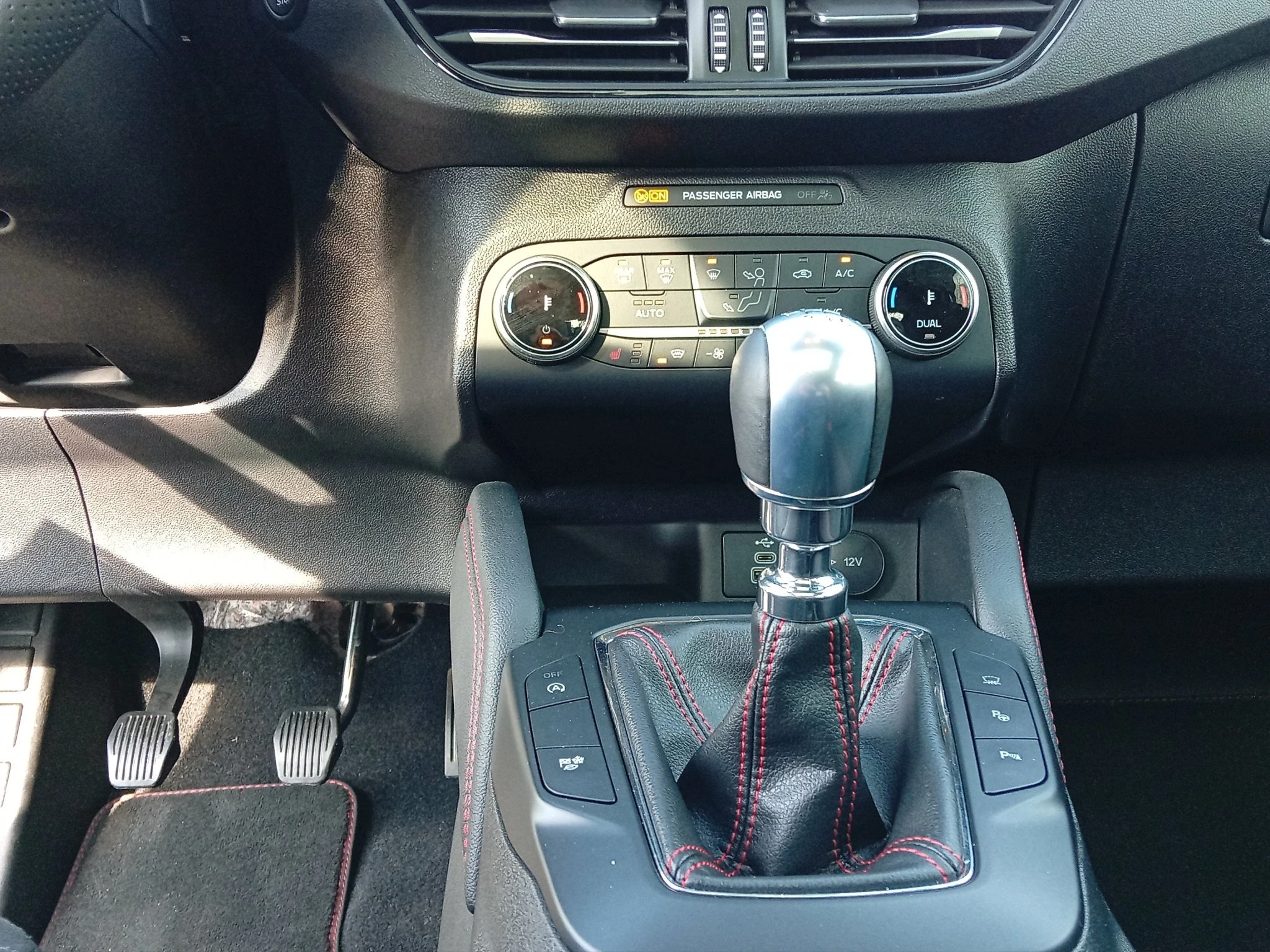 Ford-Kuga-image-13