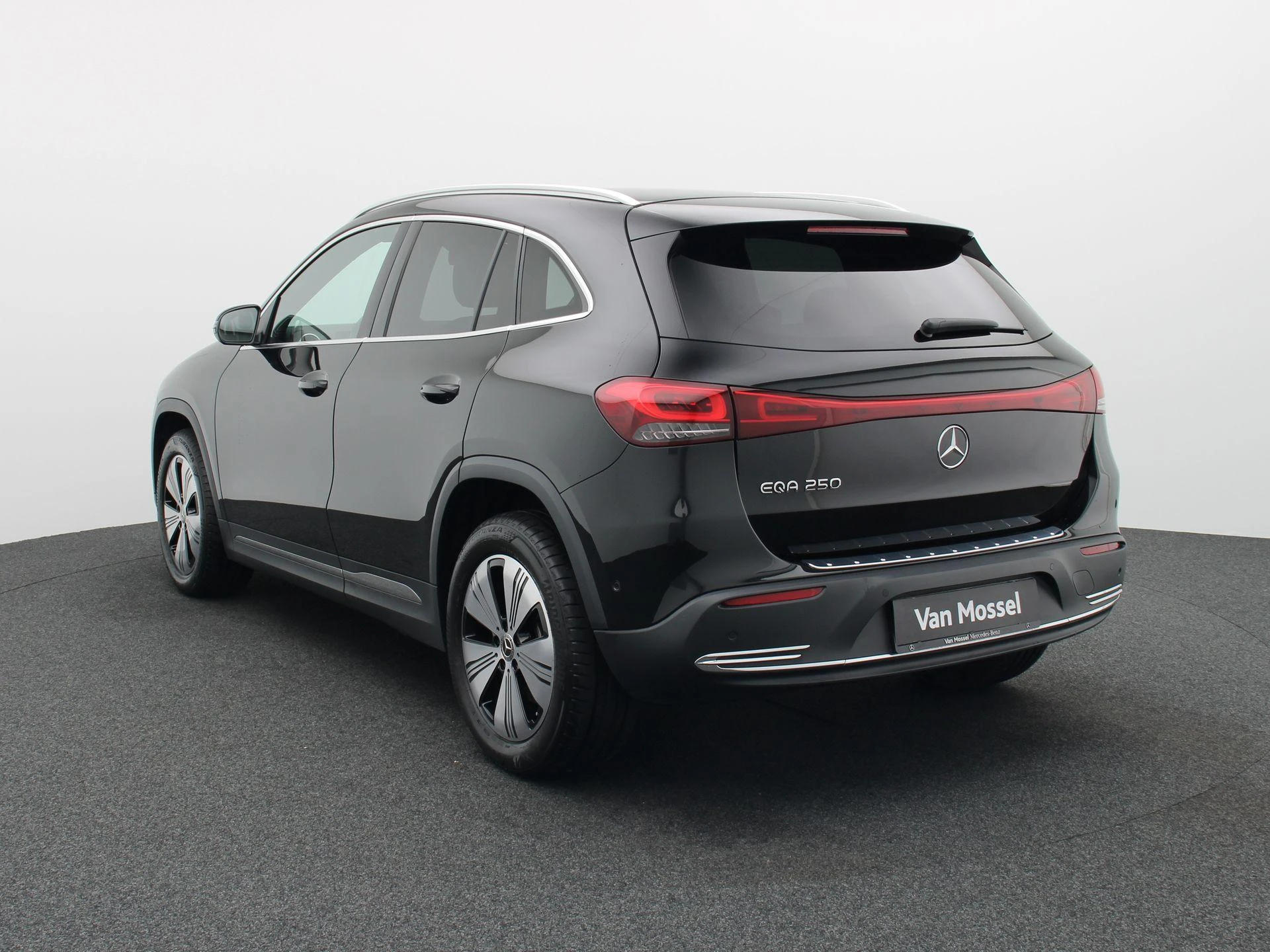 Mercedes-Benz EQA 250 Business Line
