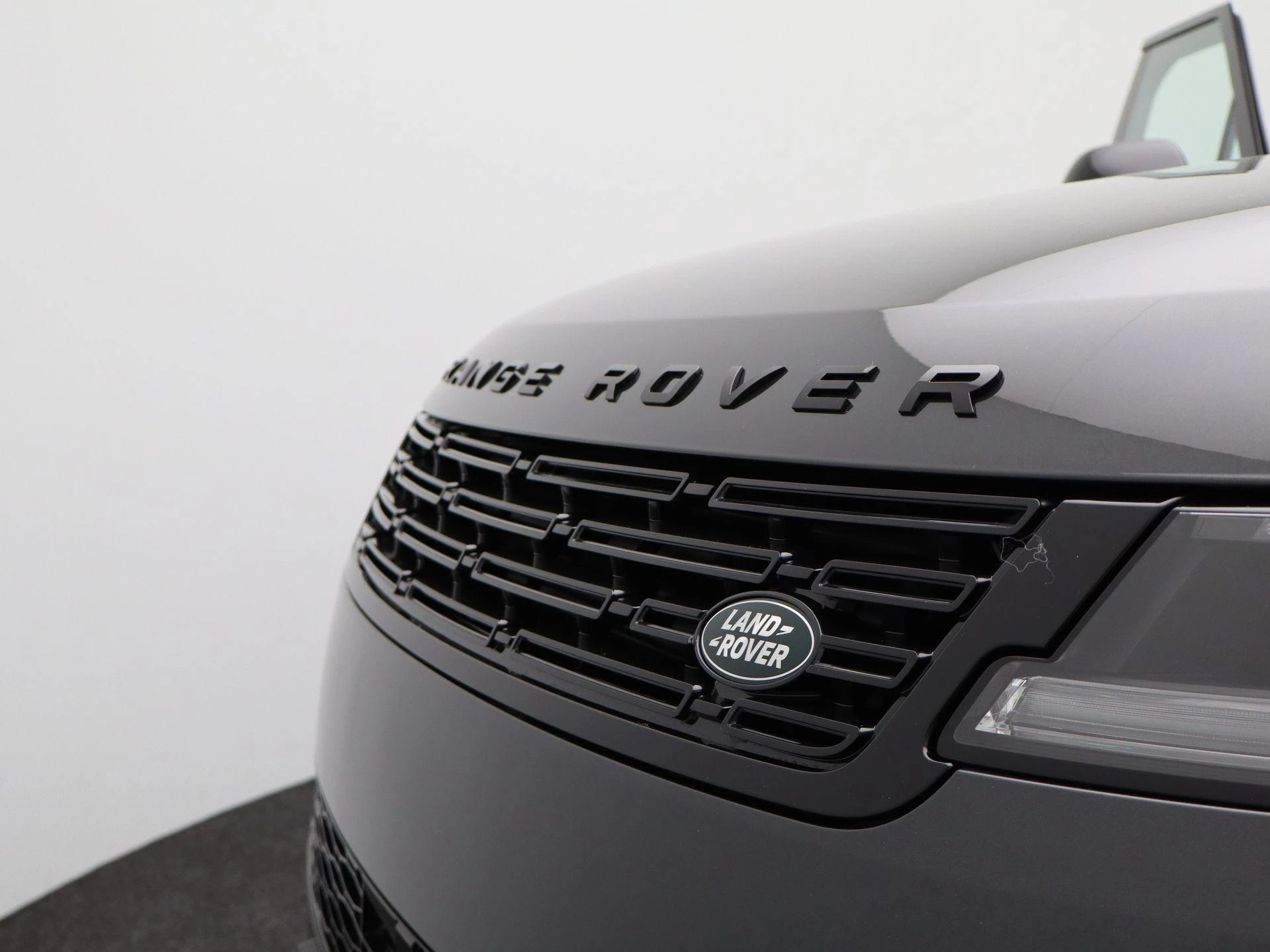 Land Rover-Range Rover Sport-image-26