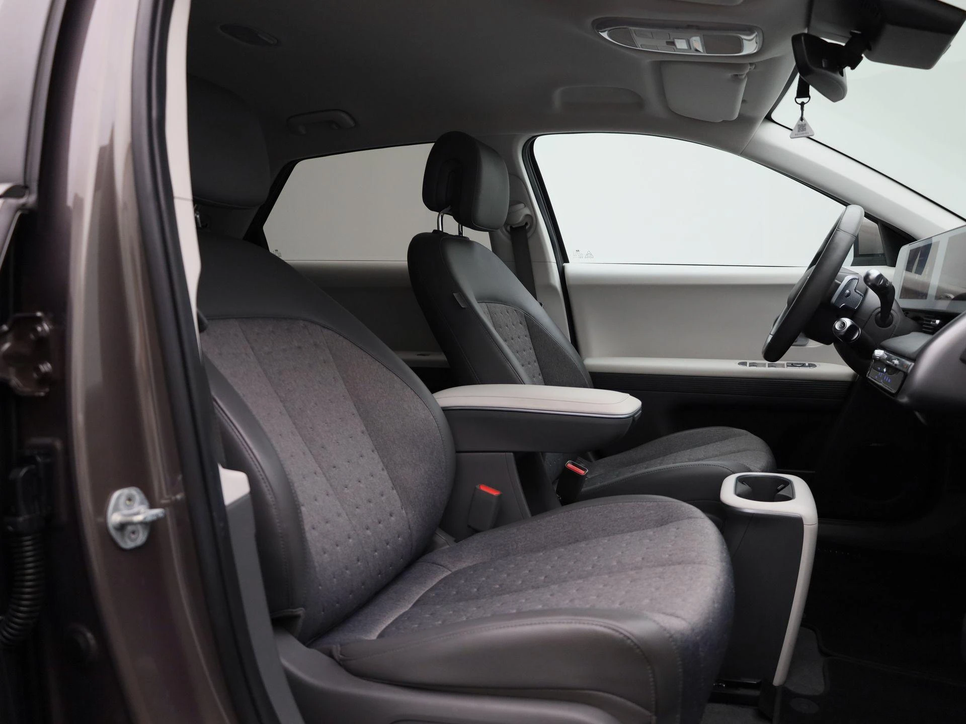 Hyundai-IONIQ 5-image-35