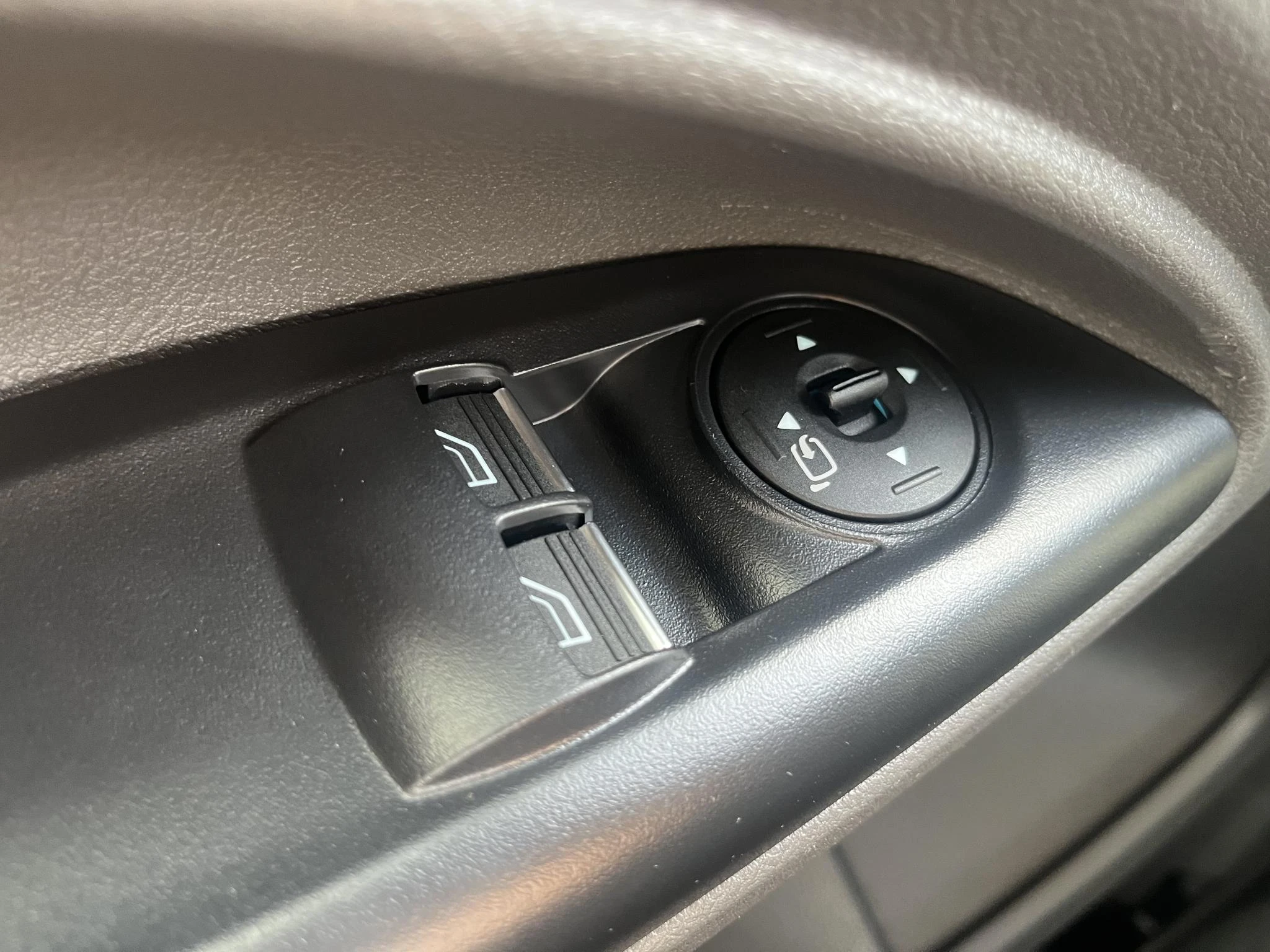 Ford-Transit Connect-image-21