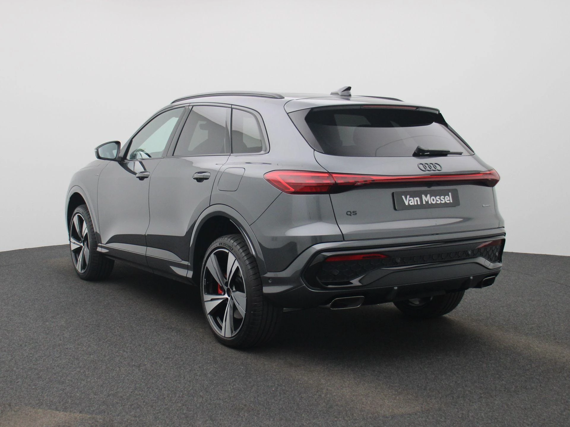 Audi Q5 2.0 TFSI e-hybrid quattro S edition Competition