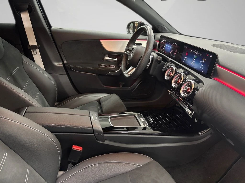 Mercedes-Benz-A-Klasse 200-image-15