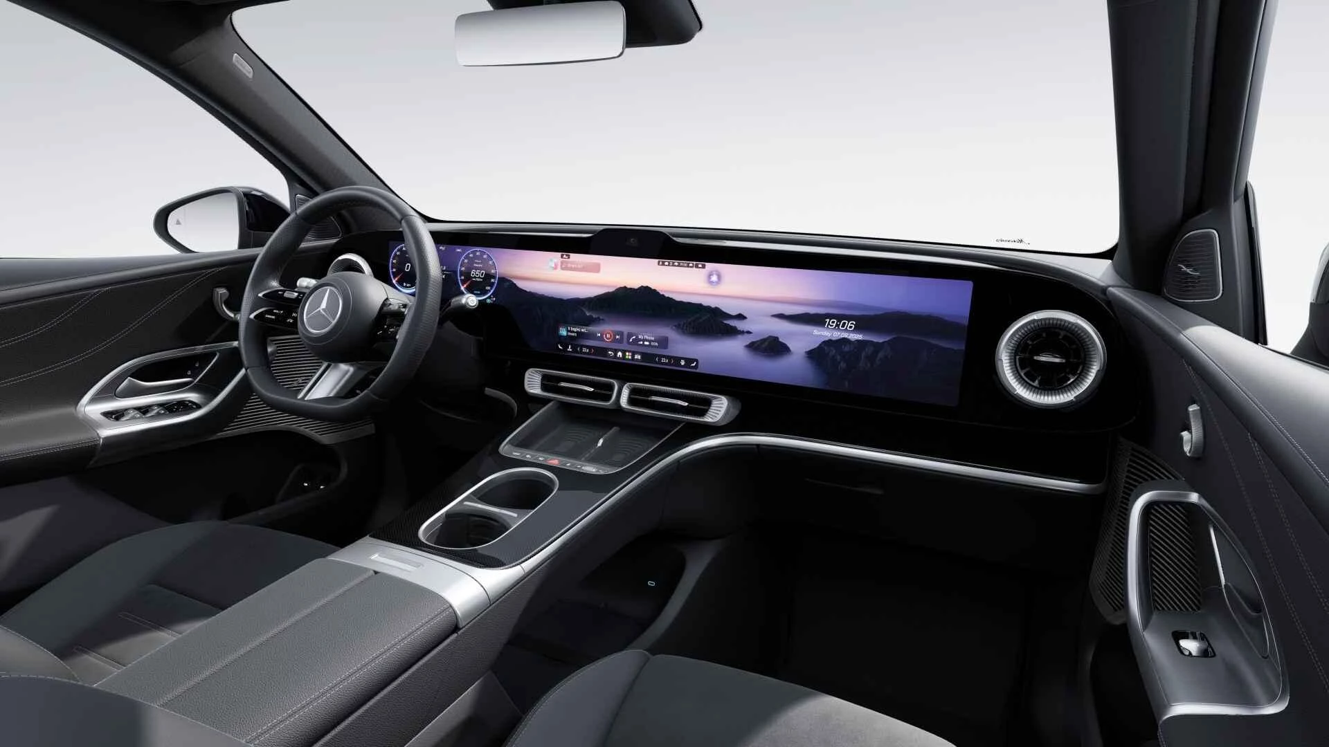 Mercedes-Benz-GLC-image-11