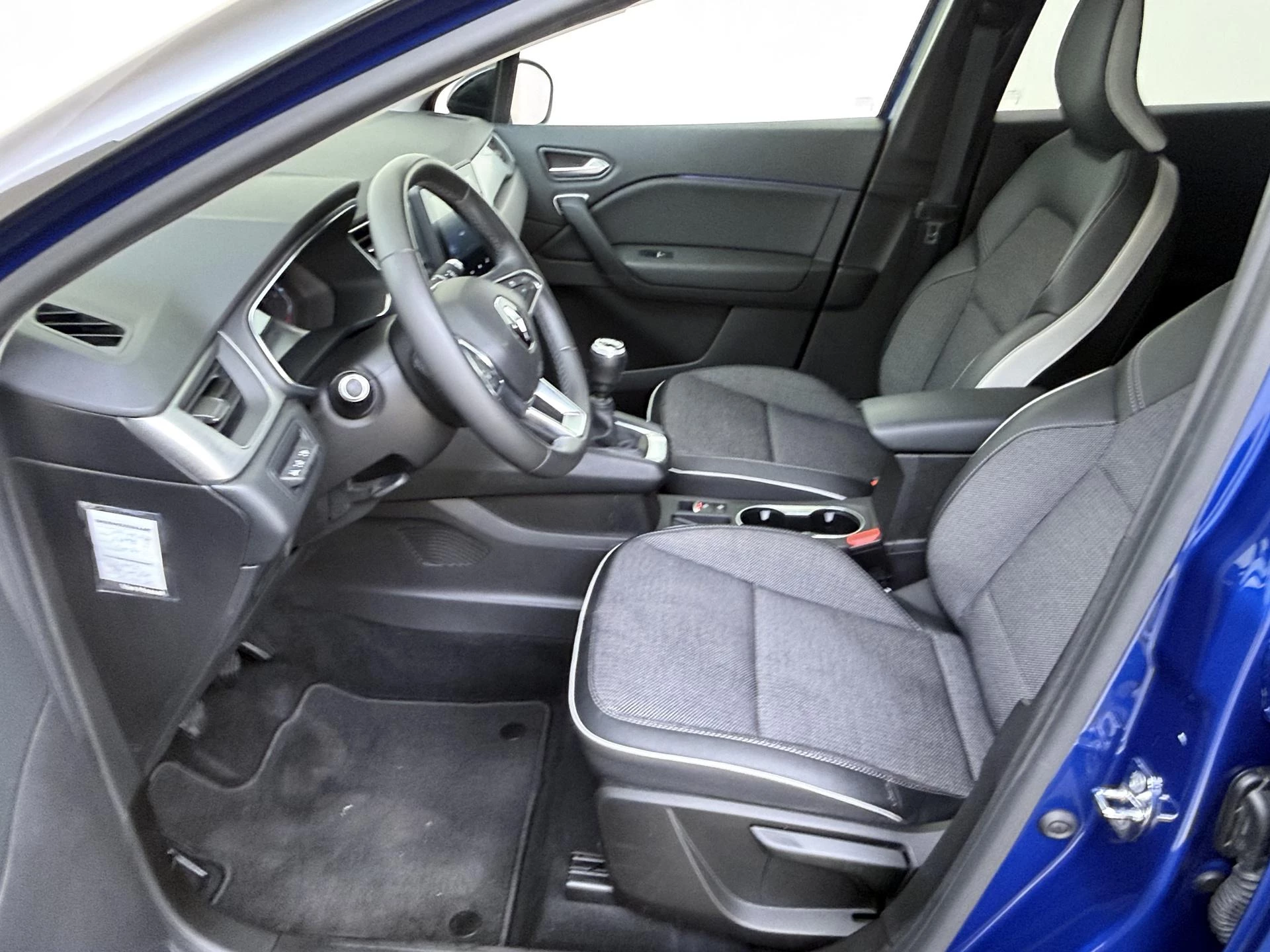 Renault-Captur-image-14