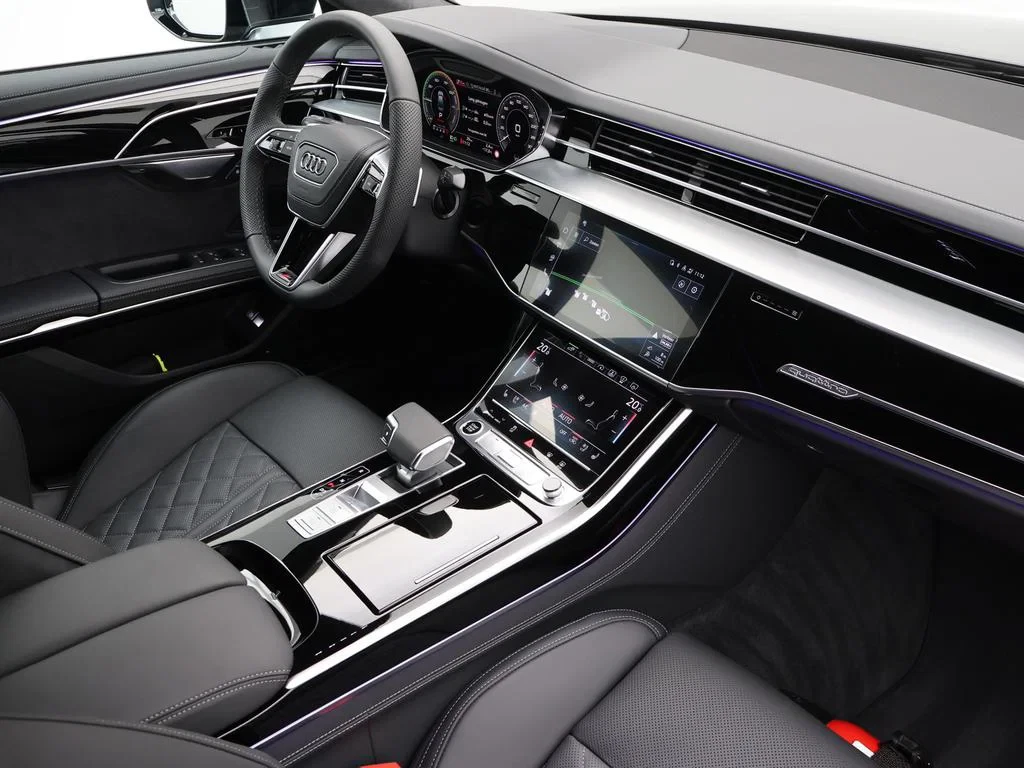 Audi-A8-image-2