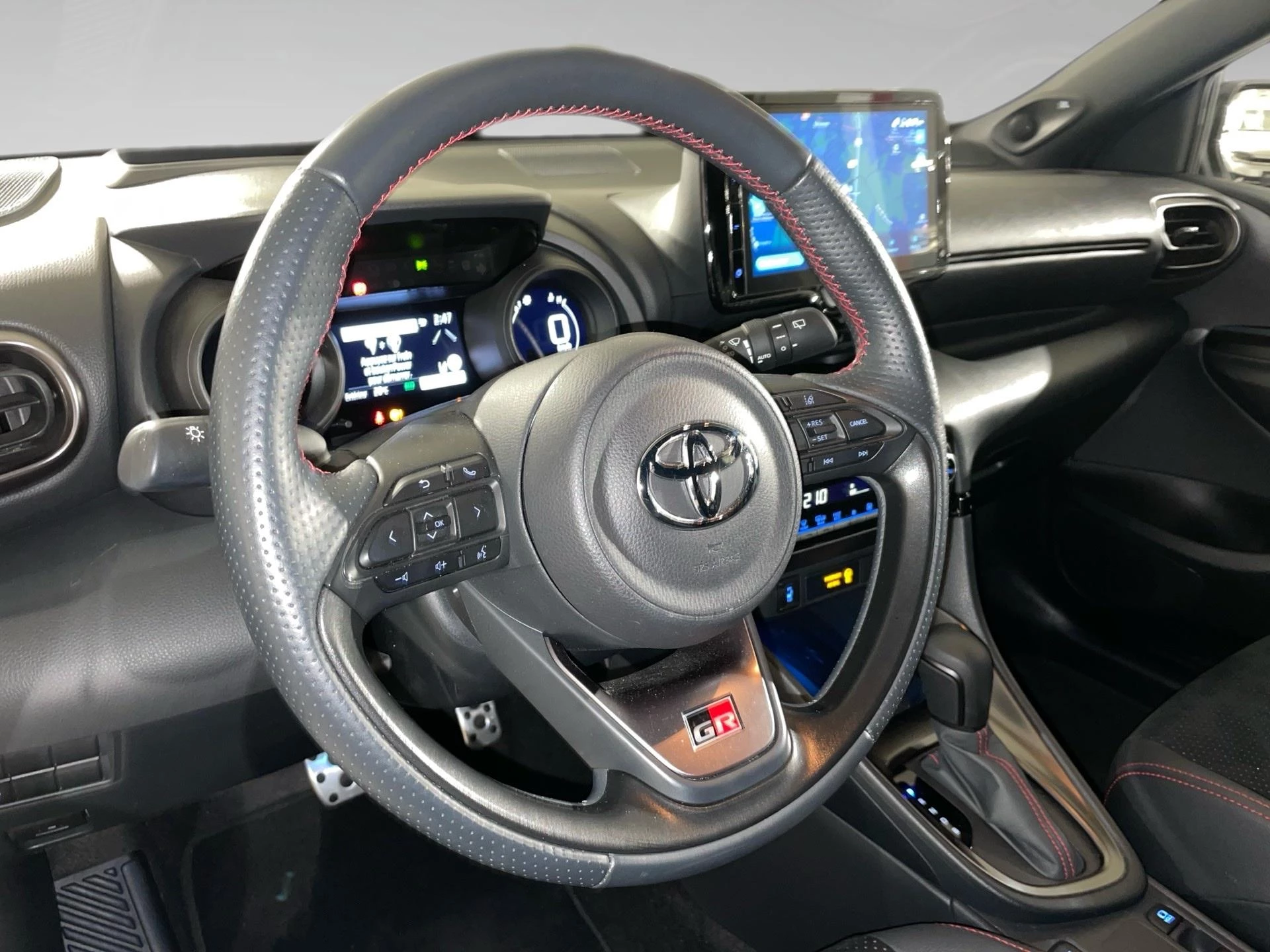 Toyota-Yaris-image-4