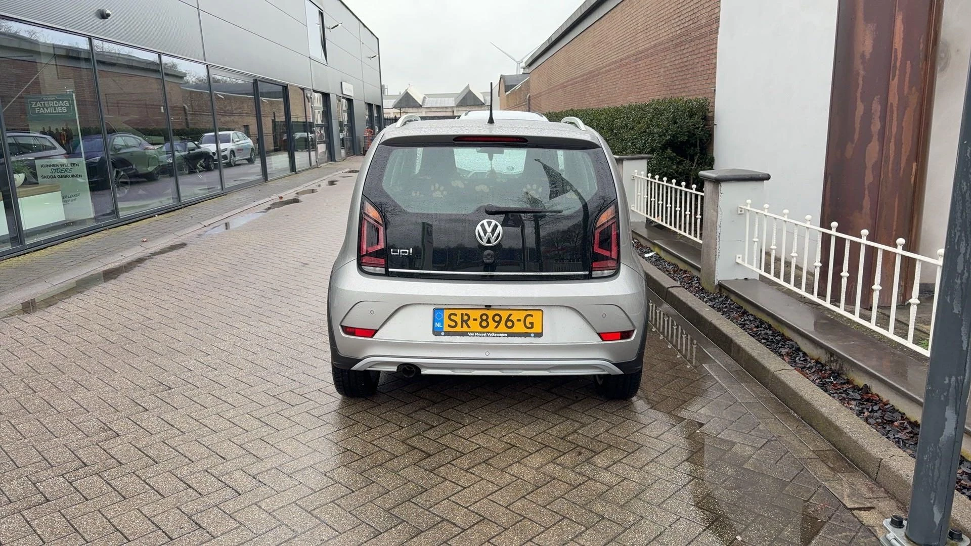 Volkswagen-up!-image-2