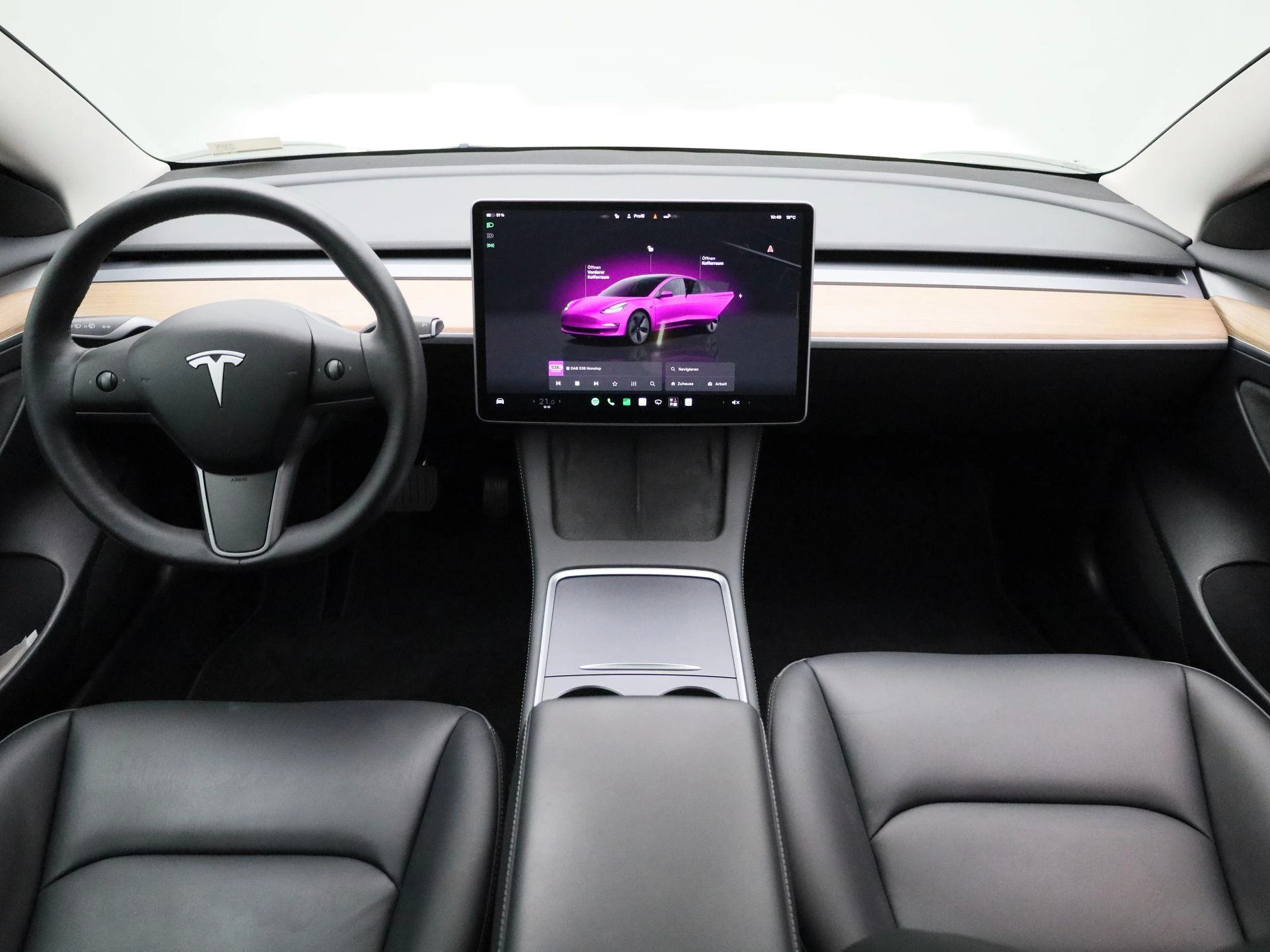 Tesla-Model 3-image-8