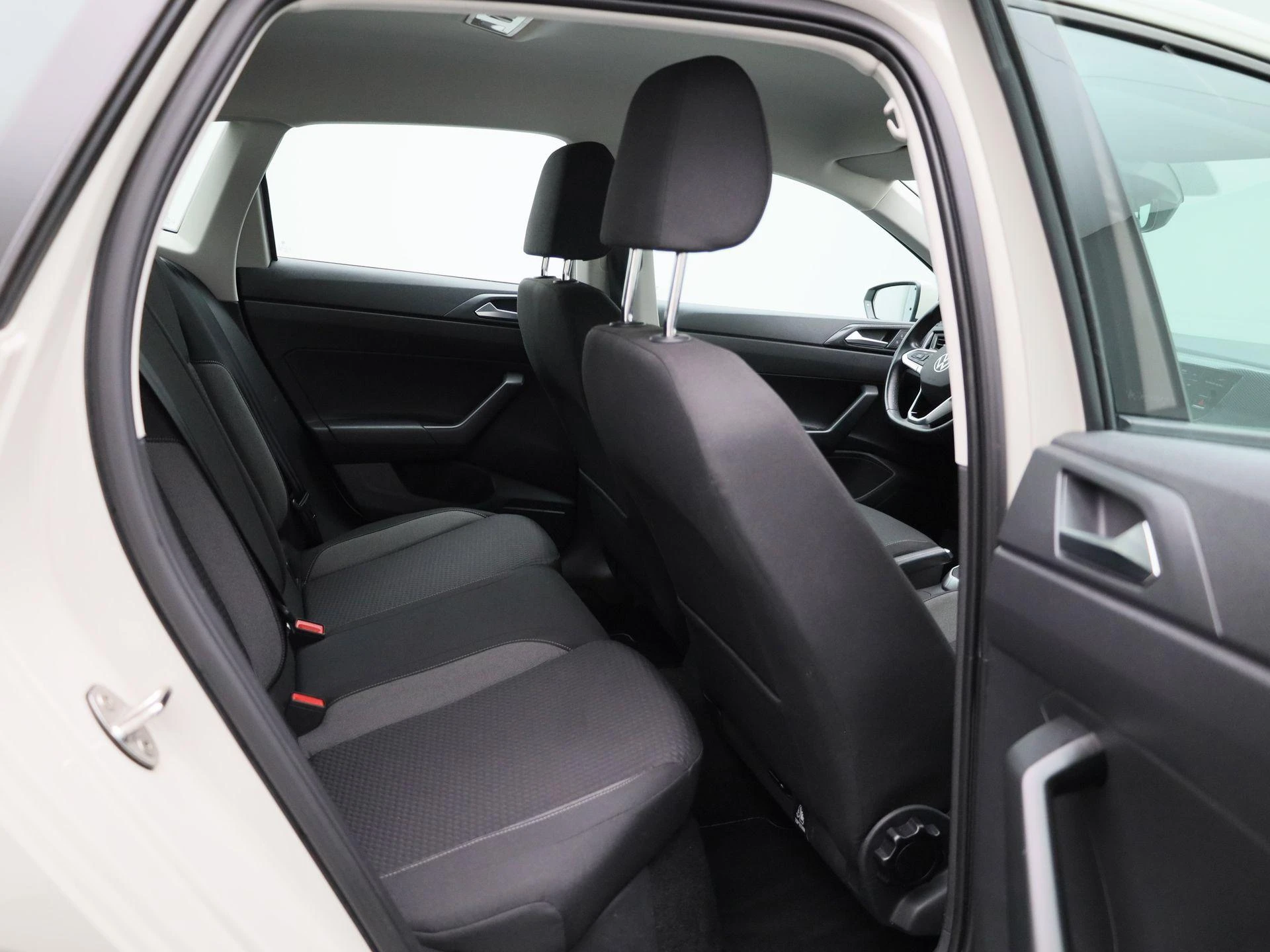 Volkswagen Polo - 32