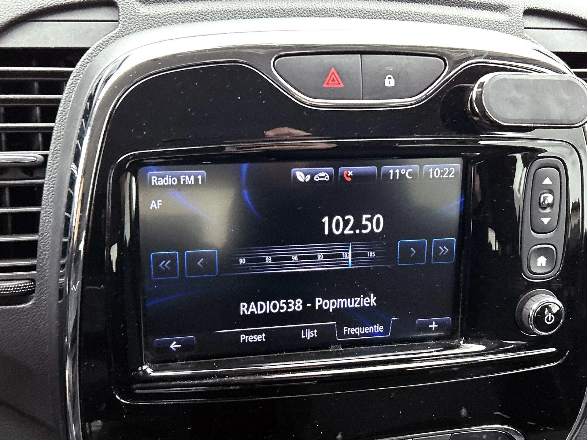Renault-Captur-image-6