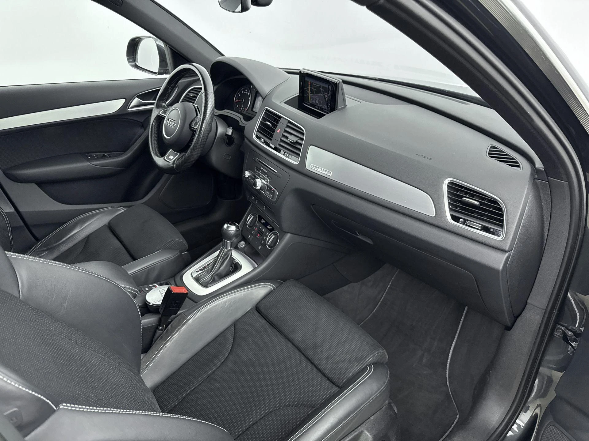 Audi-Q3-image-7