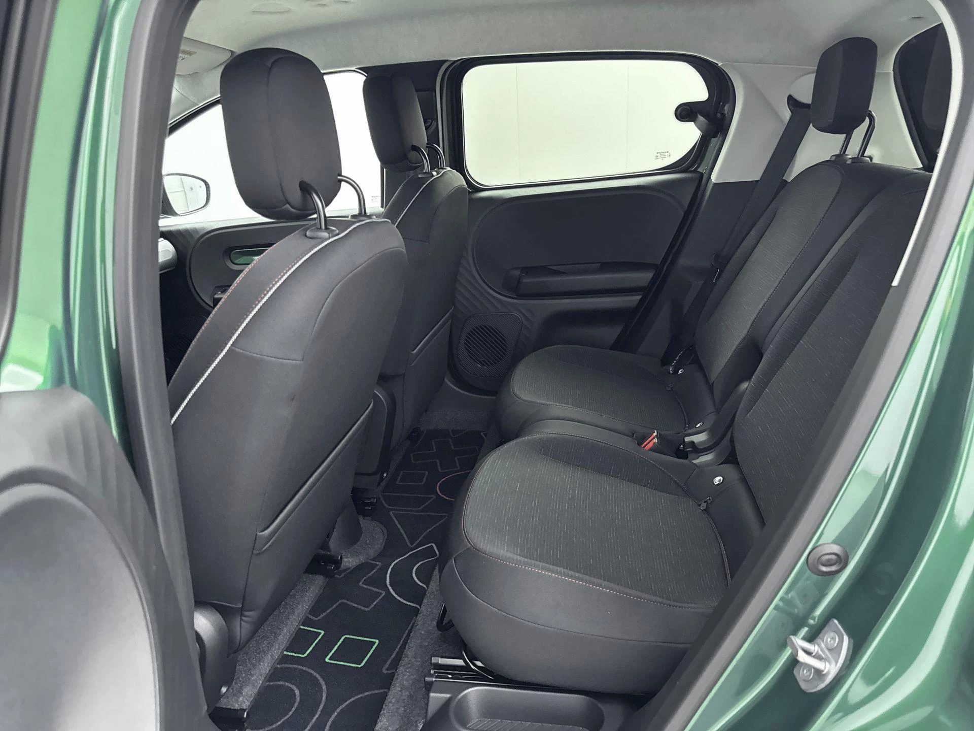 Renault-Twingo-image-25