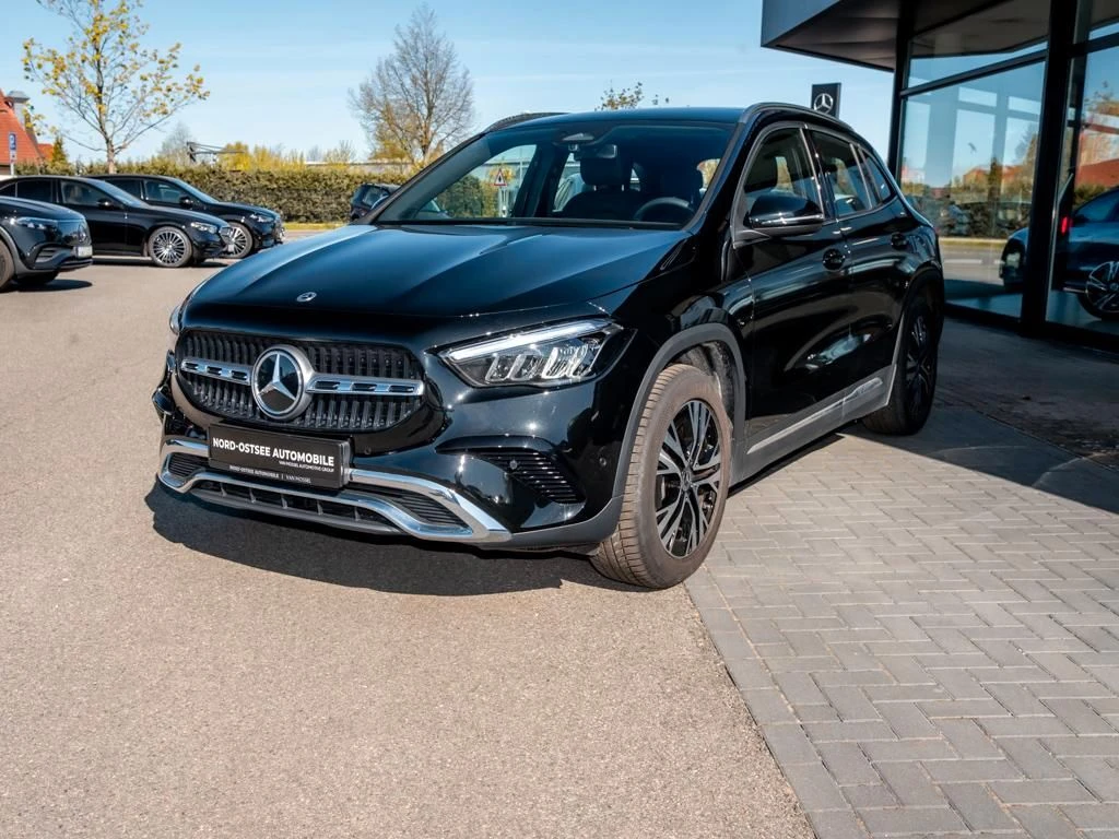 Mercedes-Benz-GLA 200 d-image-7