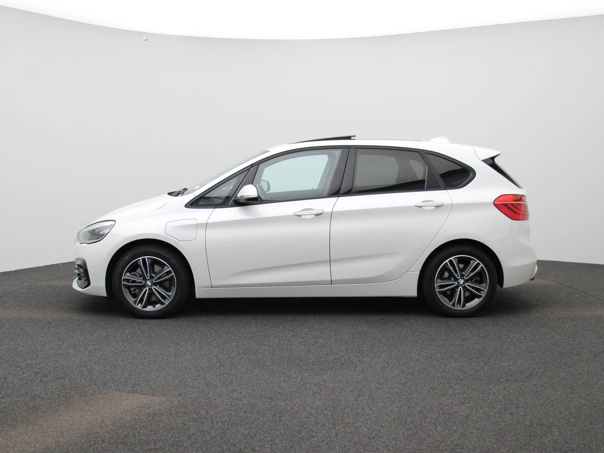 BMW-2 Serie-image-3