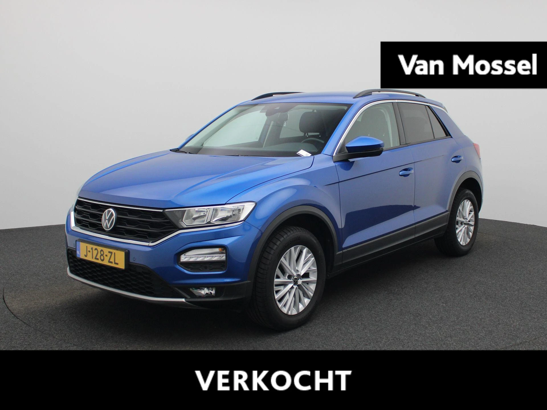 Volkswagen-T-Roc-image-0