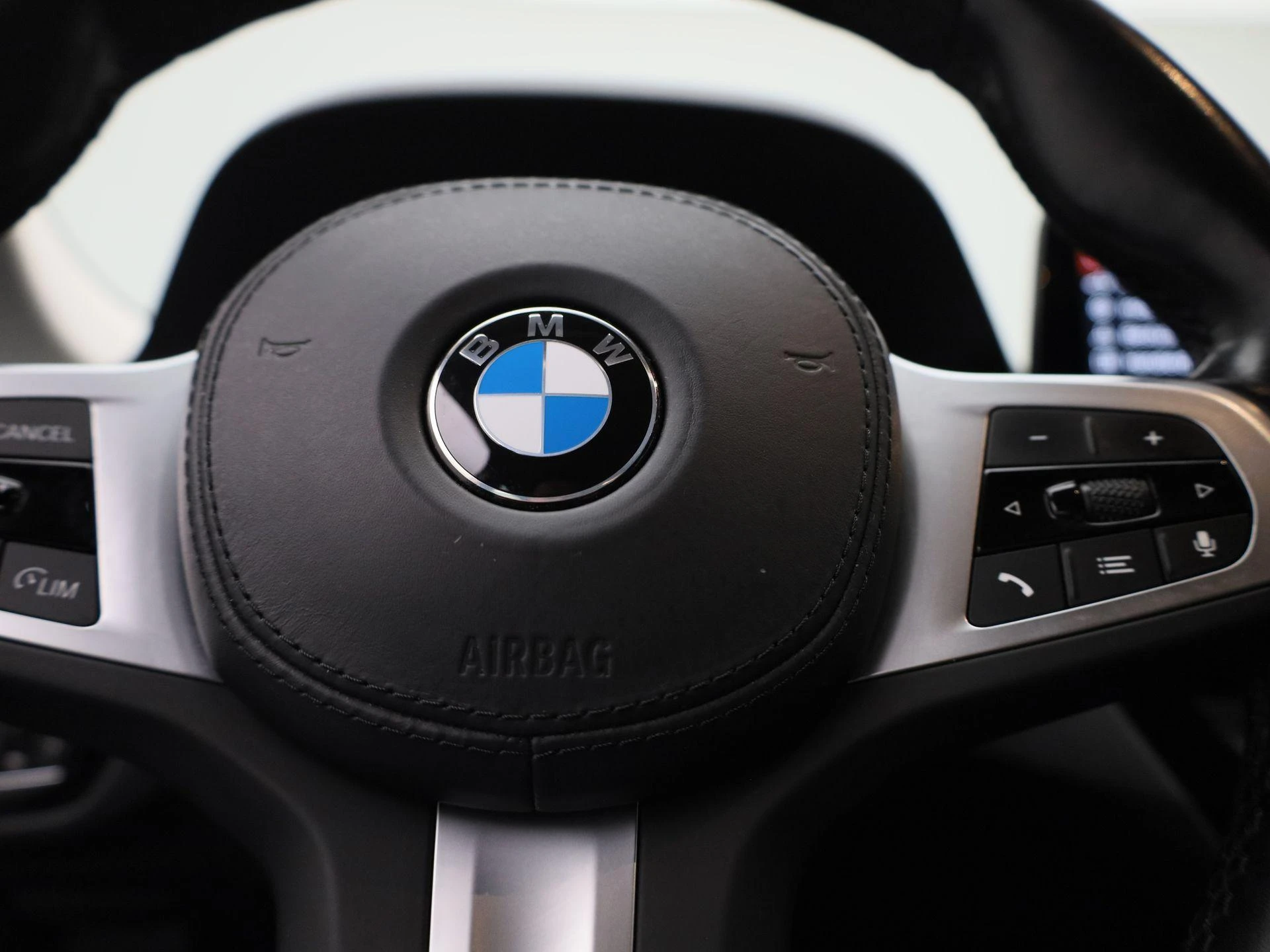 BMW-5 Serie-image-23