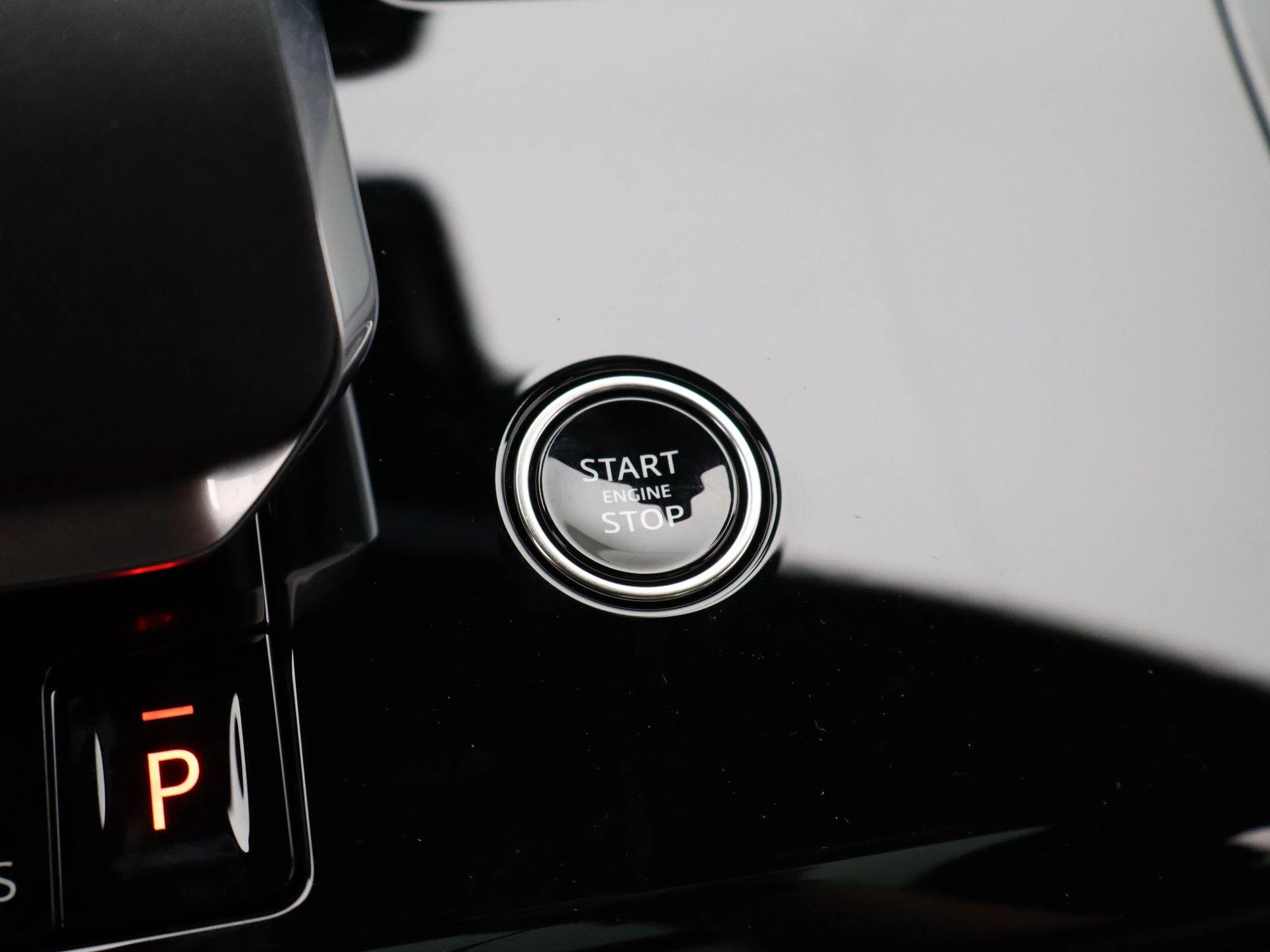 Land Rover-Range Rover Sport-image-16