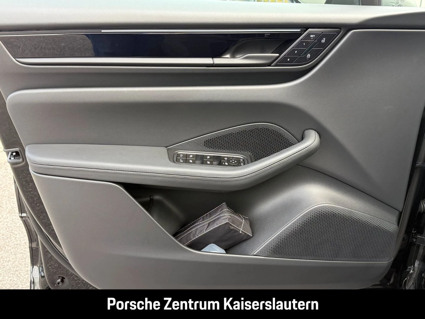 Porsche Macan 4 HA-Lenkung Head-Up Abstandstempomat LED -MK2 Macan 4 HA-Lenkung Head-Up Abstandstempomat LED -