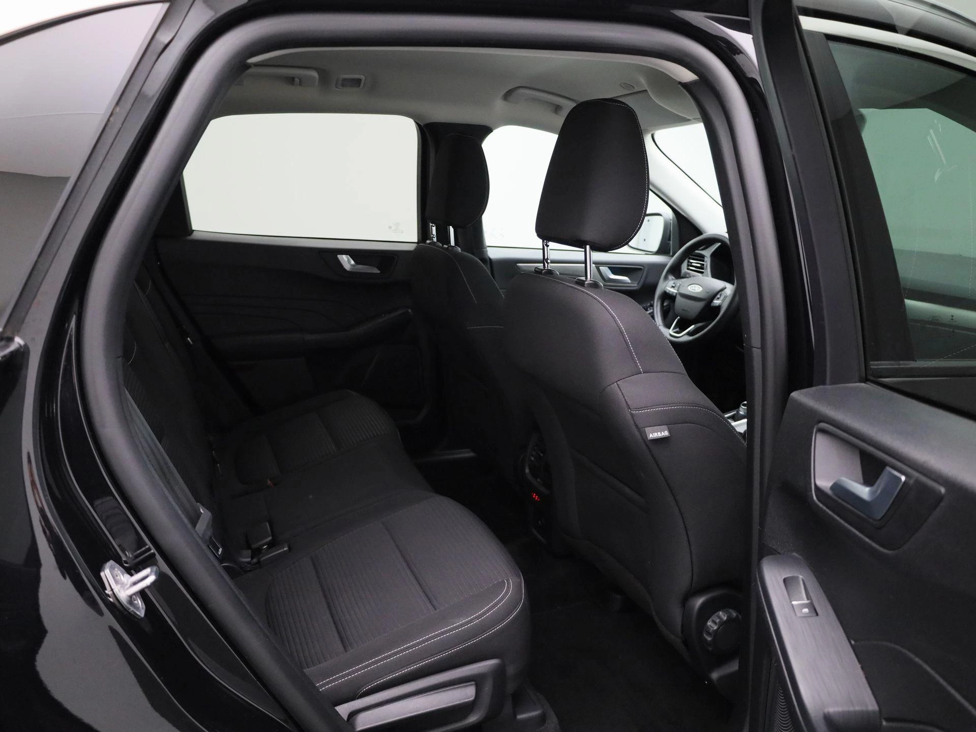 Ford-Kuga-image-35