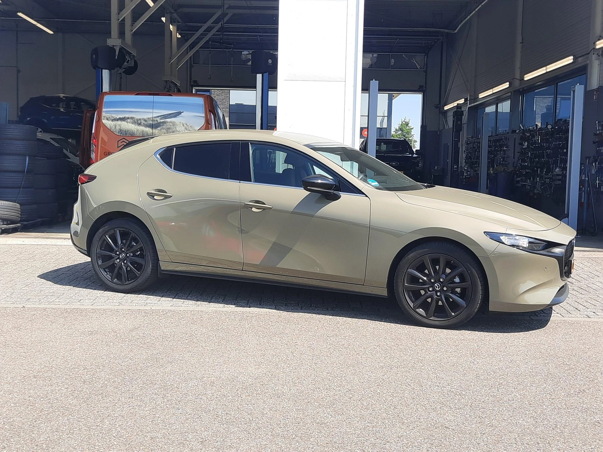 Mazda 3 2.0 e-SkyActiv-G M Hybrid 150 Nagisa