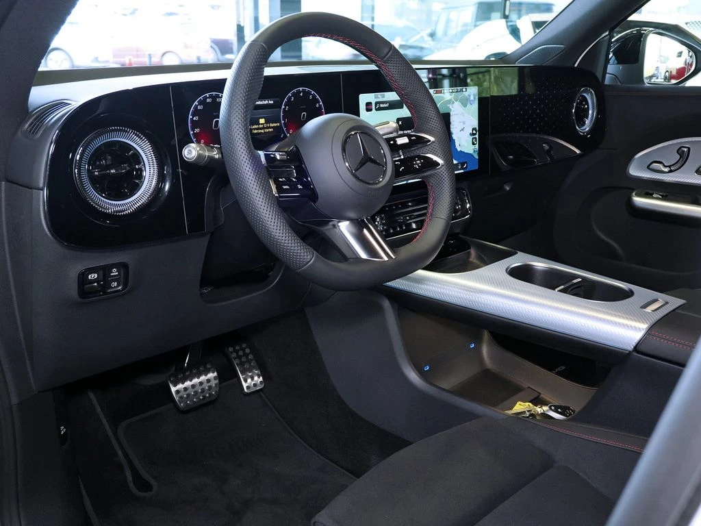 Mercedes-Benz-GLB 200-image-5