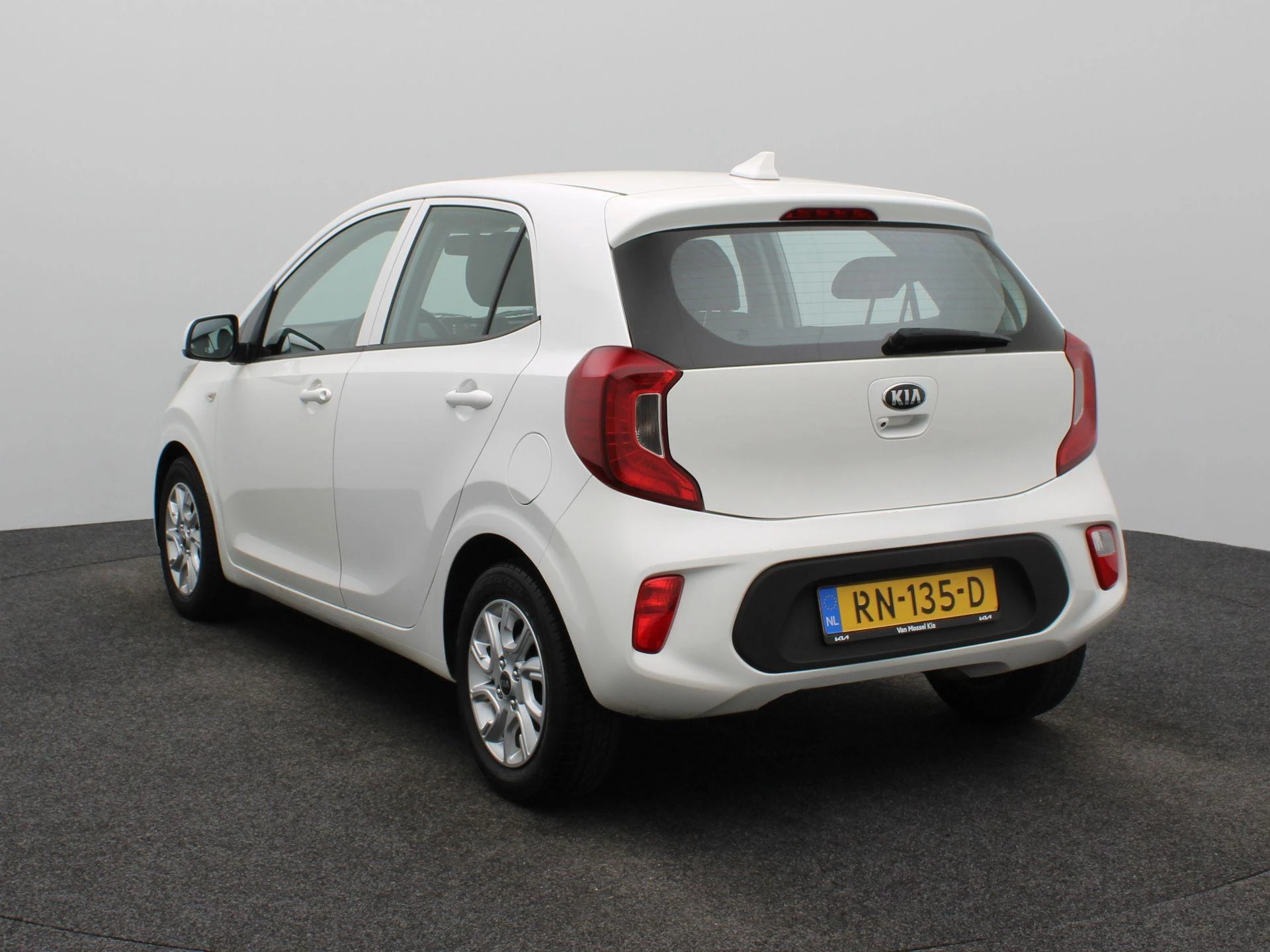 Kia-Picanto-image-2