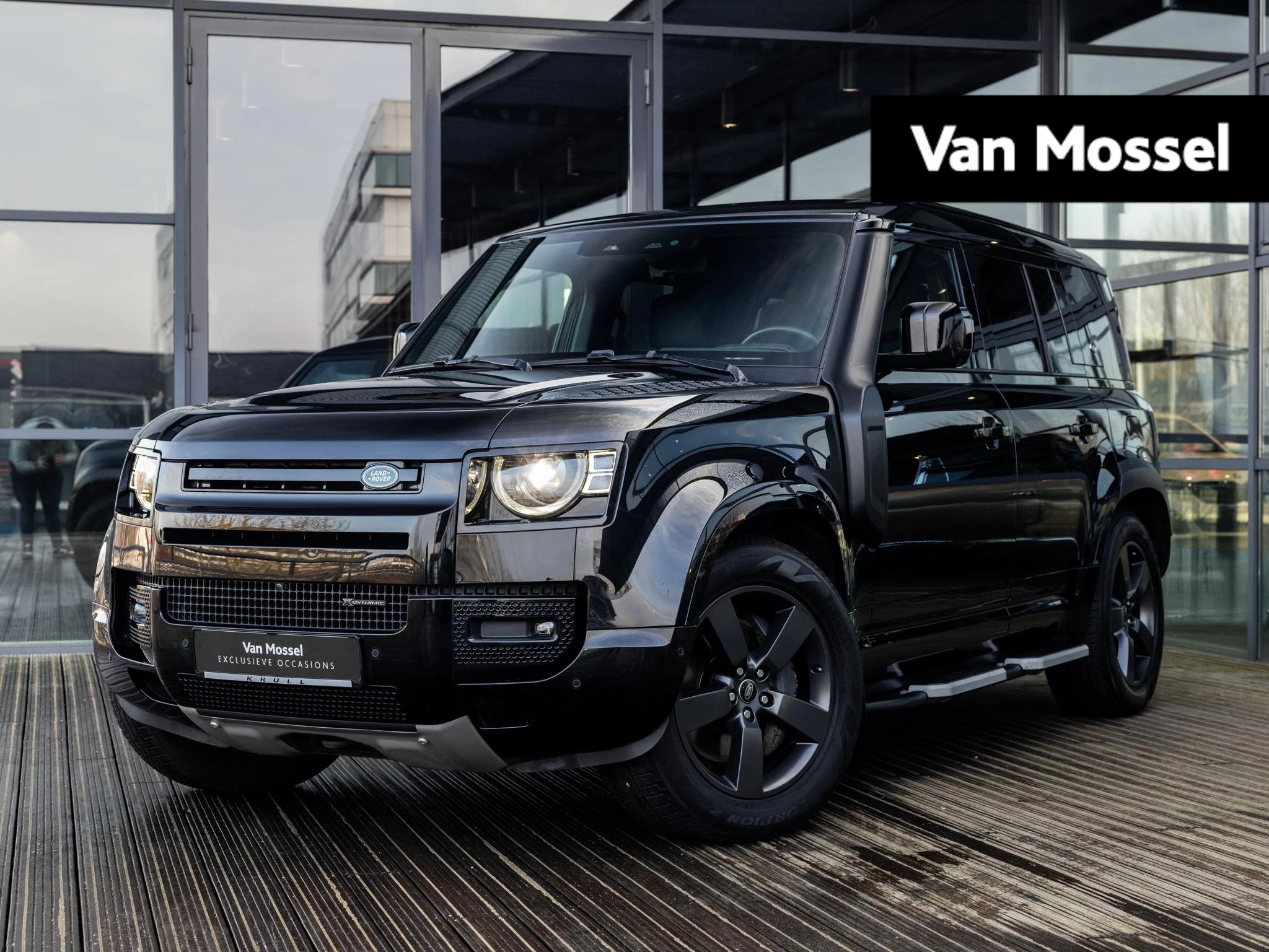 Land Rover-Defender-image-0