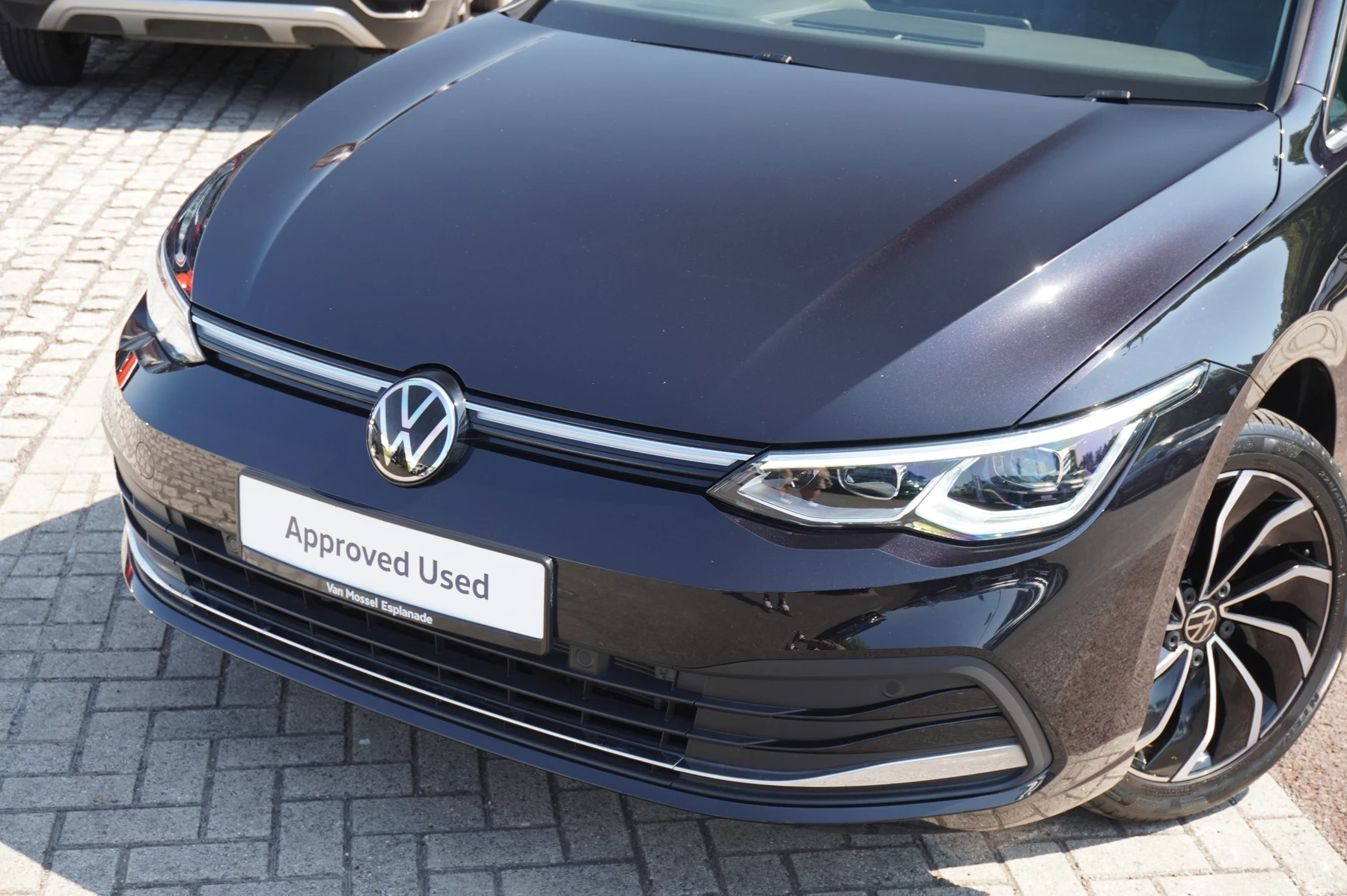 Volkswagen-Golf-image-22