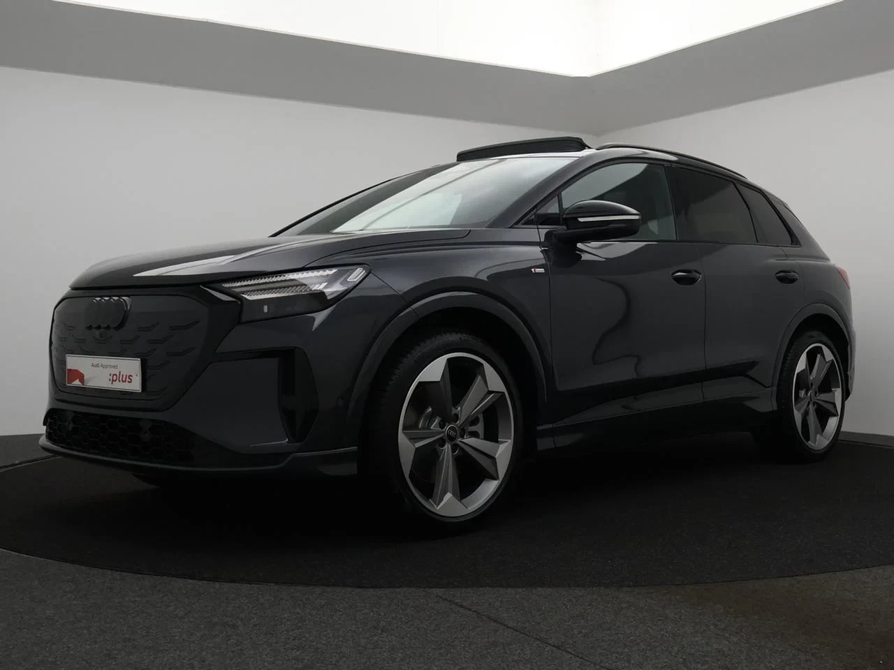 Audi-Q4 e-tron-image-0