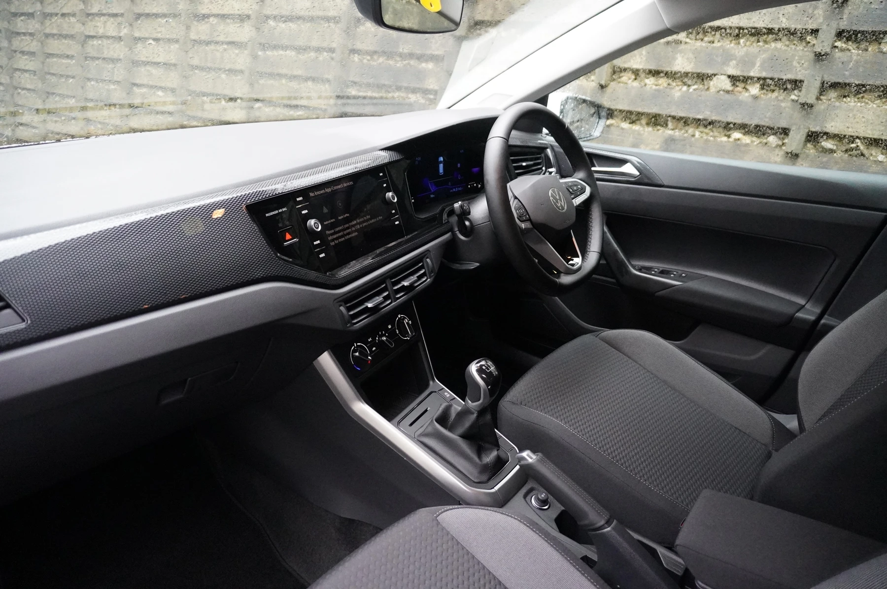 Volkswagen-Polo-image-1
